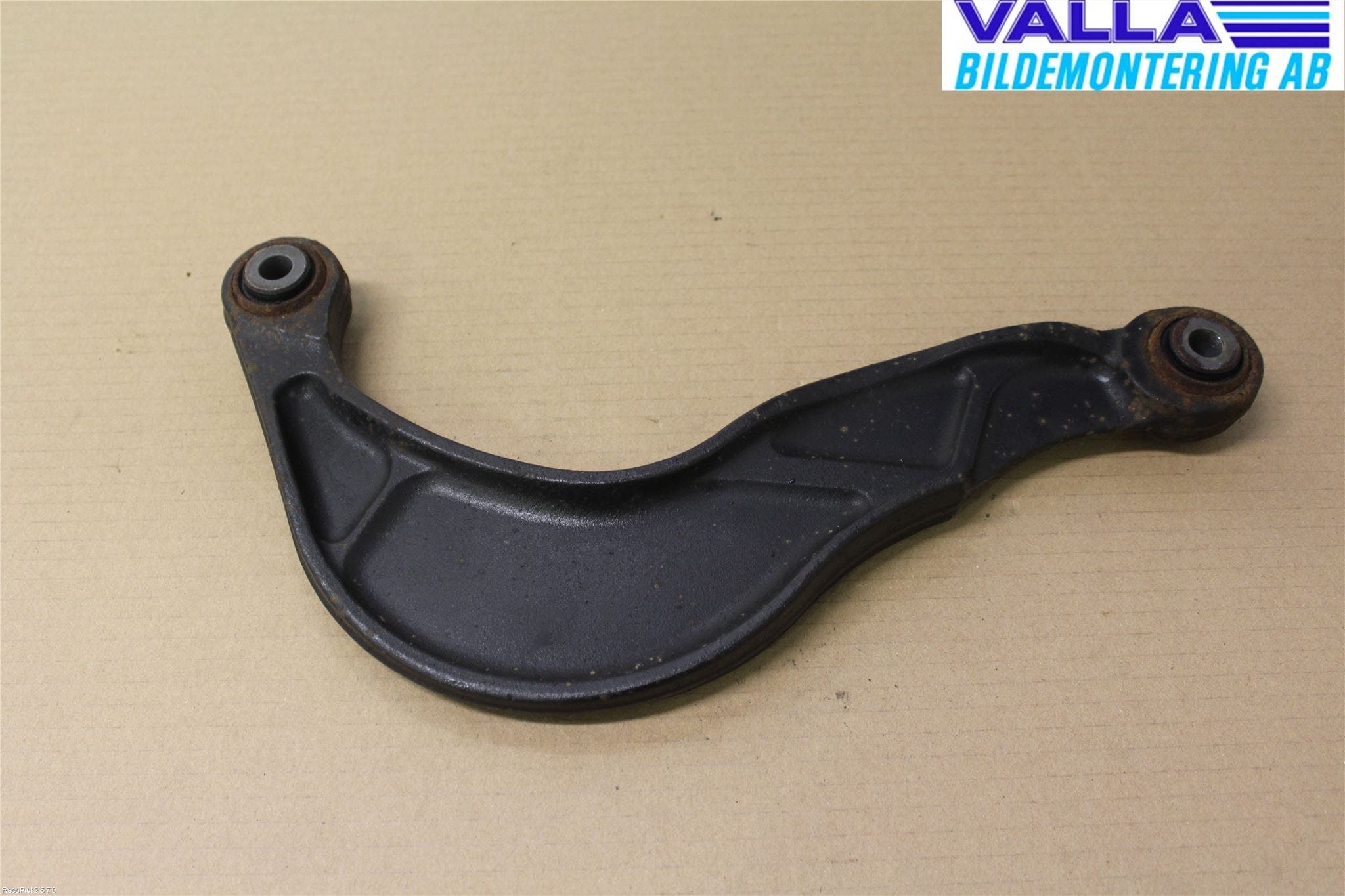 Volvo V70 08-13 Bärarm Bak Övre Höger