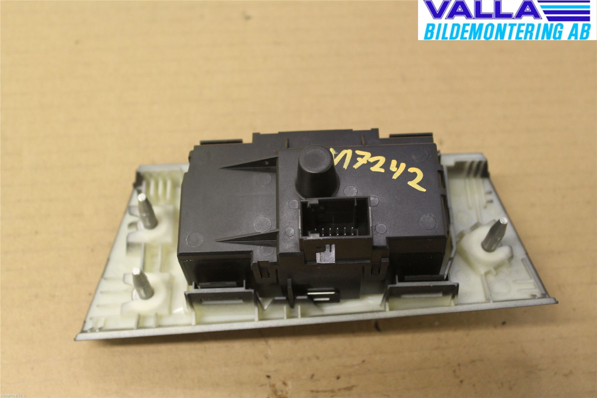 BMW 3 E92/93 Coupé/Cab 05-14 Strömställare Ljus