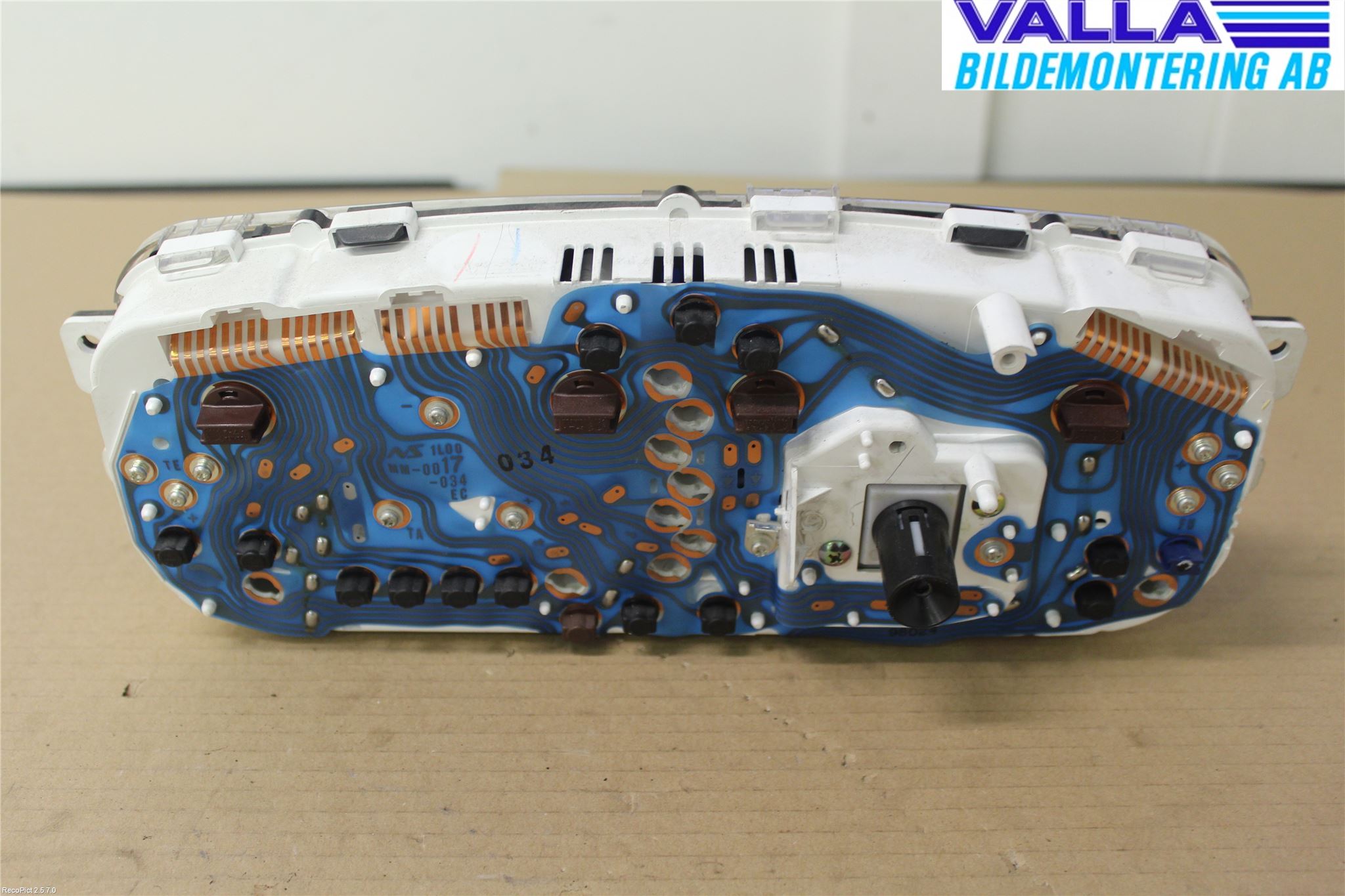 Mitsubishi L200   96-06 Instrument Komb