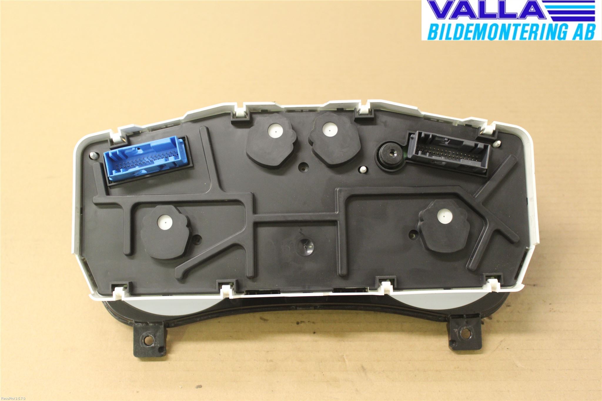 Ford TRANSIT CONNECT 03-08 Instrument Komb