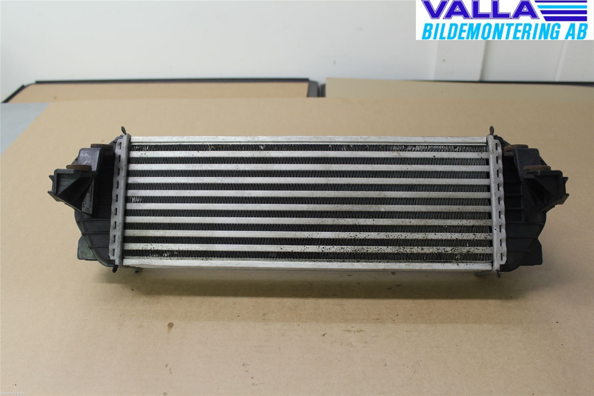 Ford TRANSIT CONNECT 03-08 Laddluft-Intercooler Kyl