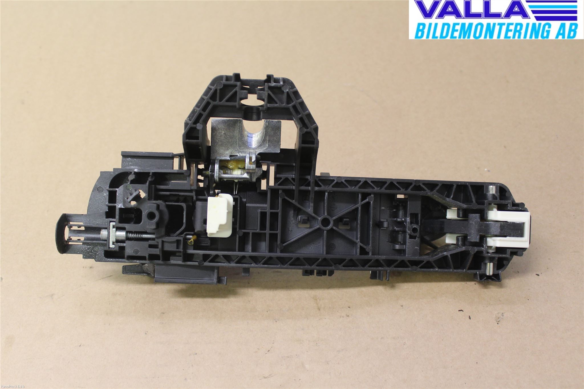 Mercedes-Benz MB E-KLASS (W212) 09-16 Dörrhandtag Yttre Hö