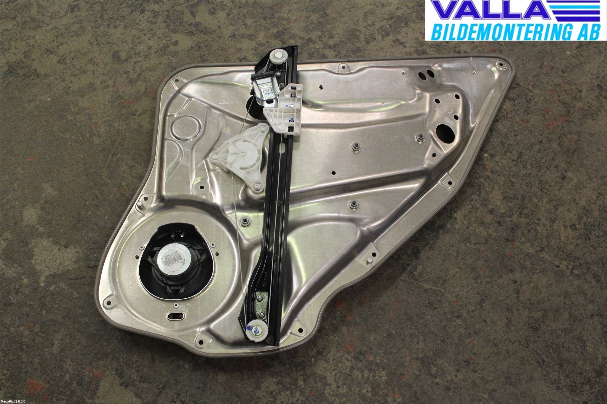 Mercedes-Benz MB E-KLASS (W212) 09-16 Fönsterhiss El Kompl