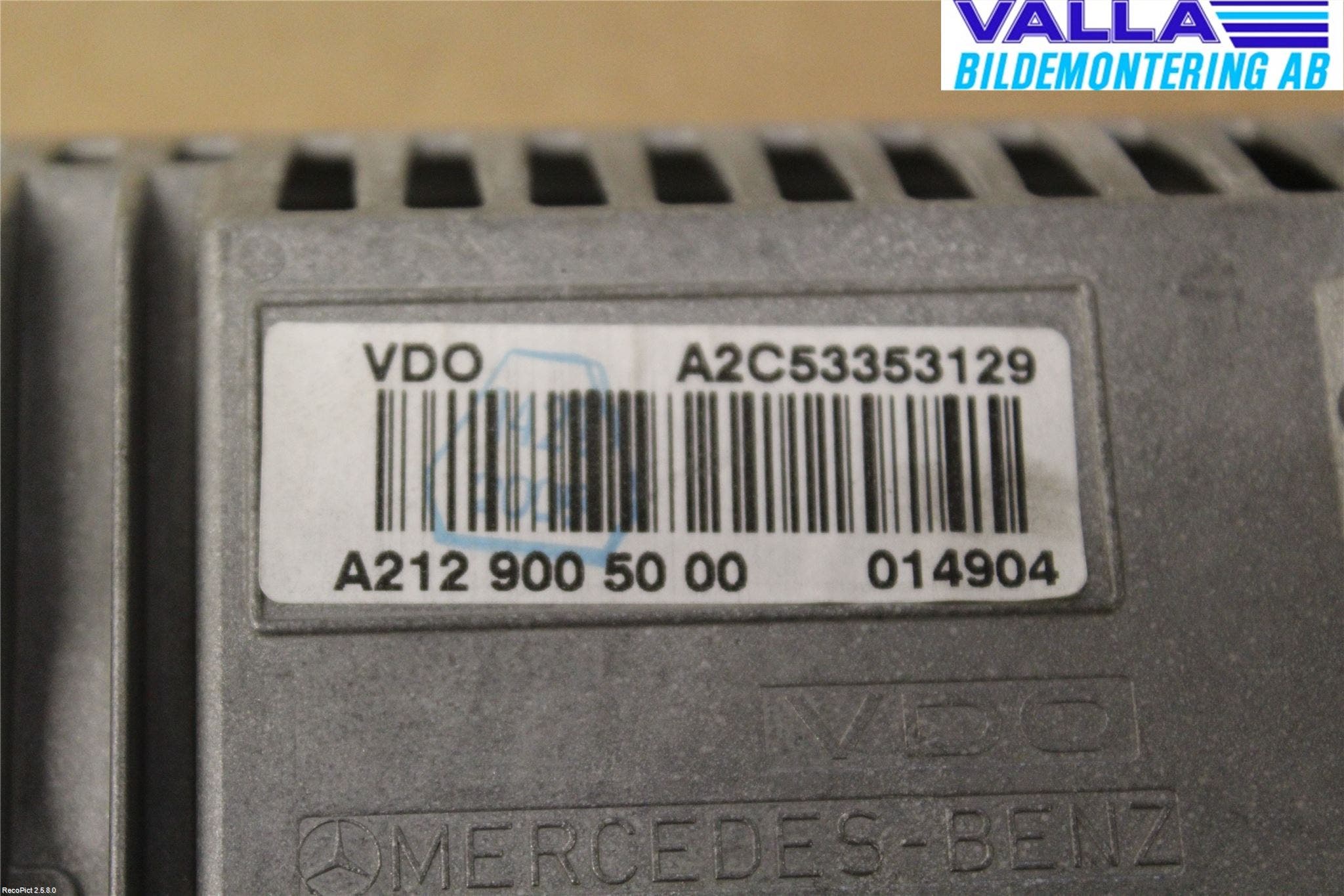 Mercedes-Benz MB E-KLASS (W212) 09-16 Multifunktionsdisplay