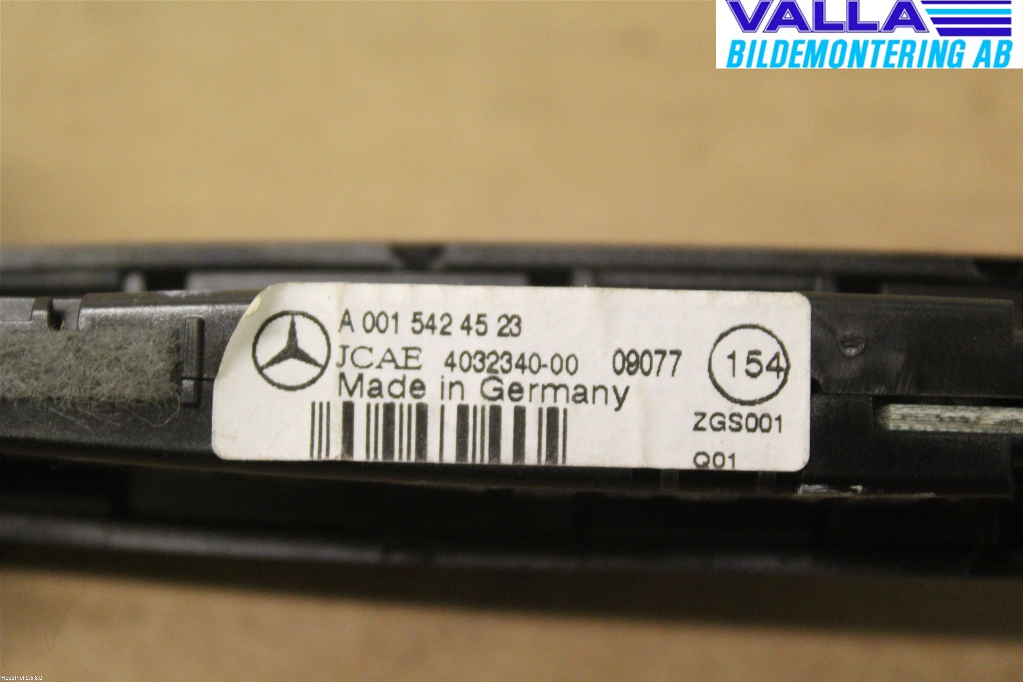 Mercedes-Benz MB E-KLASS (W212) 09-16 Parkeringshjälp Backsensor