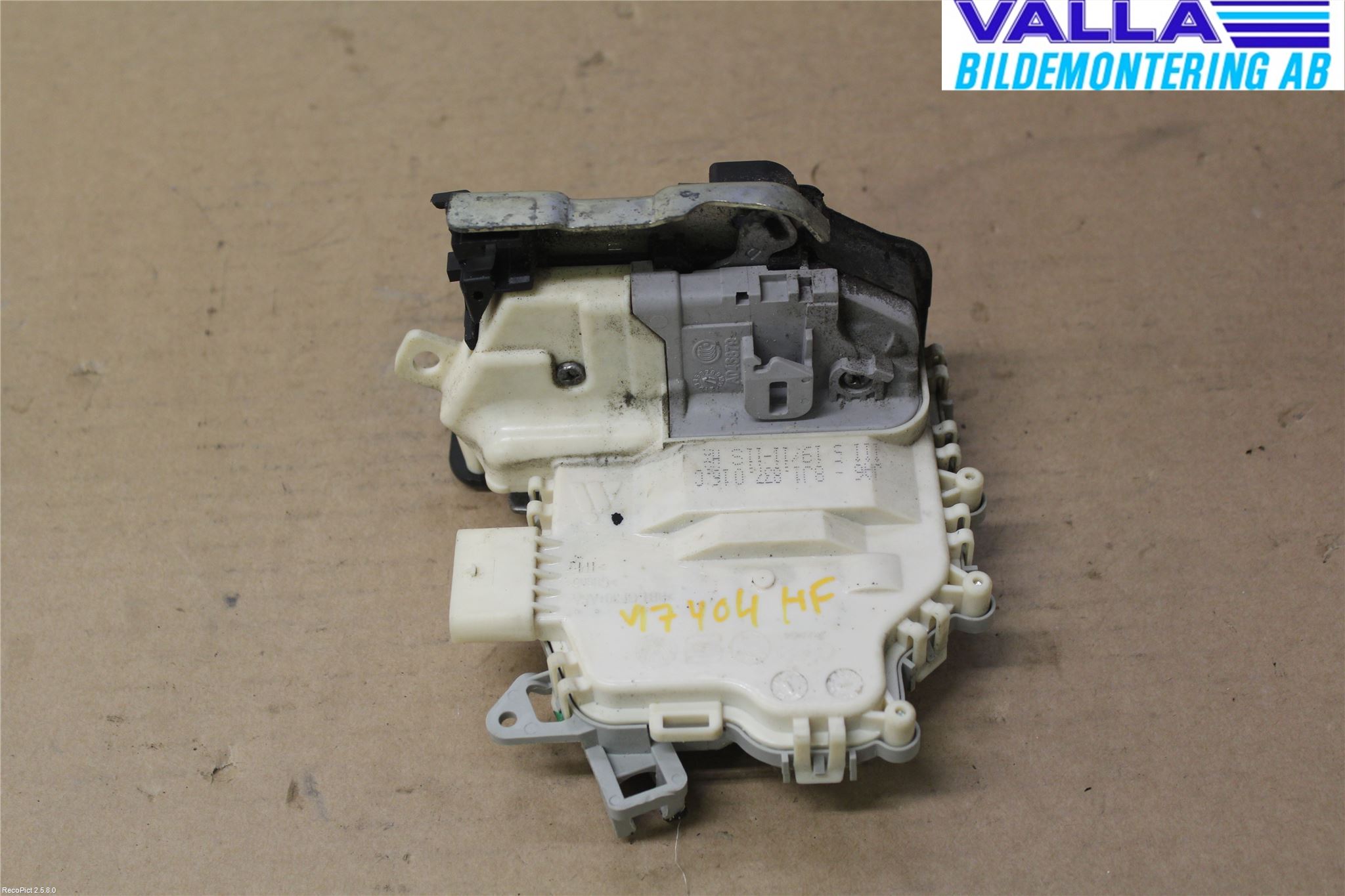 Audi A4/S4 08-11 Låskista-Dörrlås