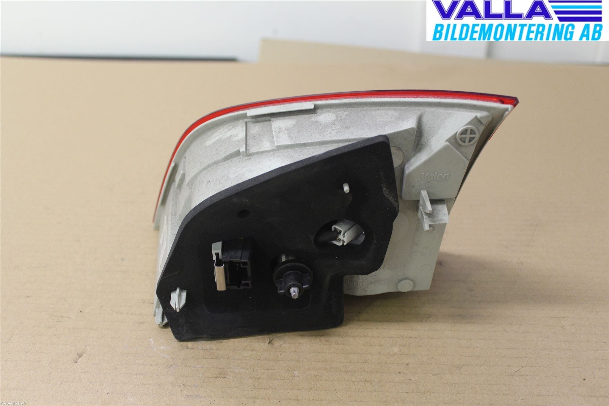 Peugeot 508 11-18 Bakljus Lucka Vä