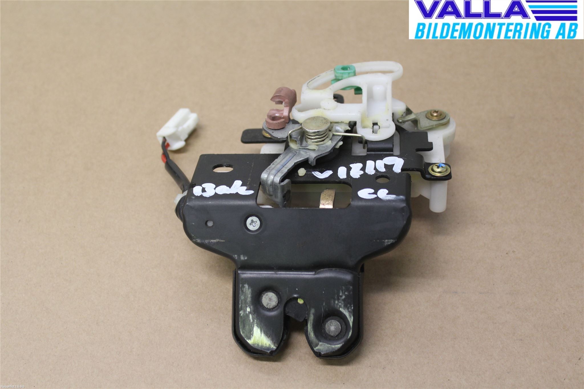 Mazda 6 02-08 Låskista Baklucka