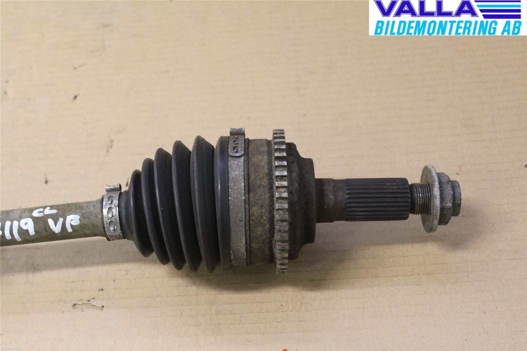 Mazda 6 02-08 Drivaxel Fram Vänster