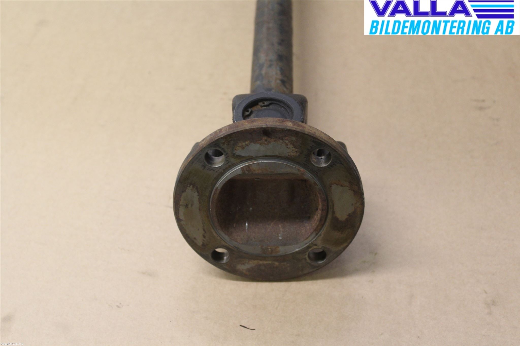 Jaguar XK8/XKR   96-06 Drivaxel Bak Höger