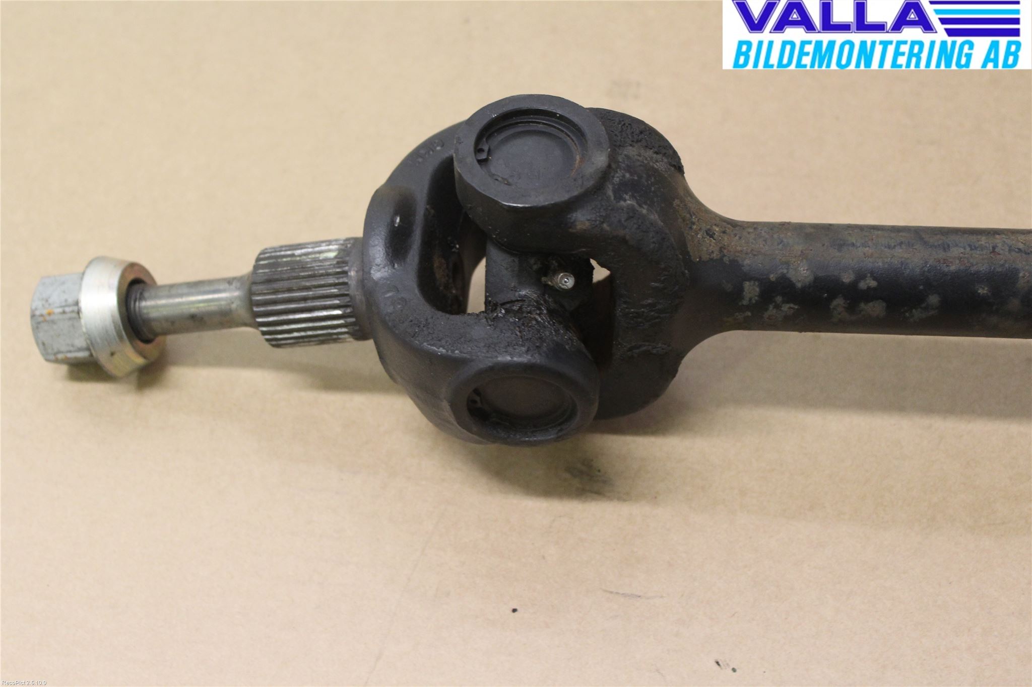 Jaguar XK8/XKR   96-06 Drivaxel Bak Vänster