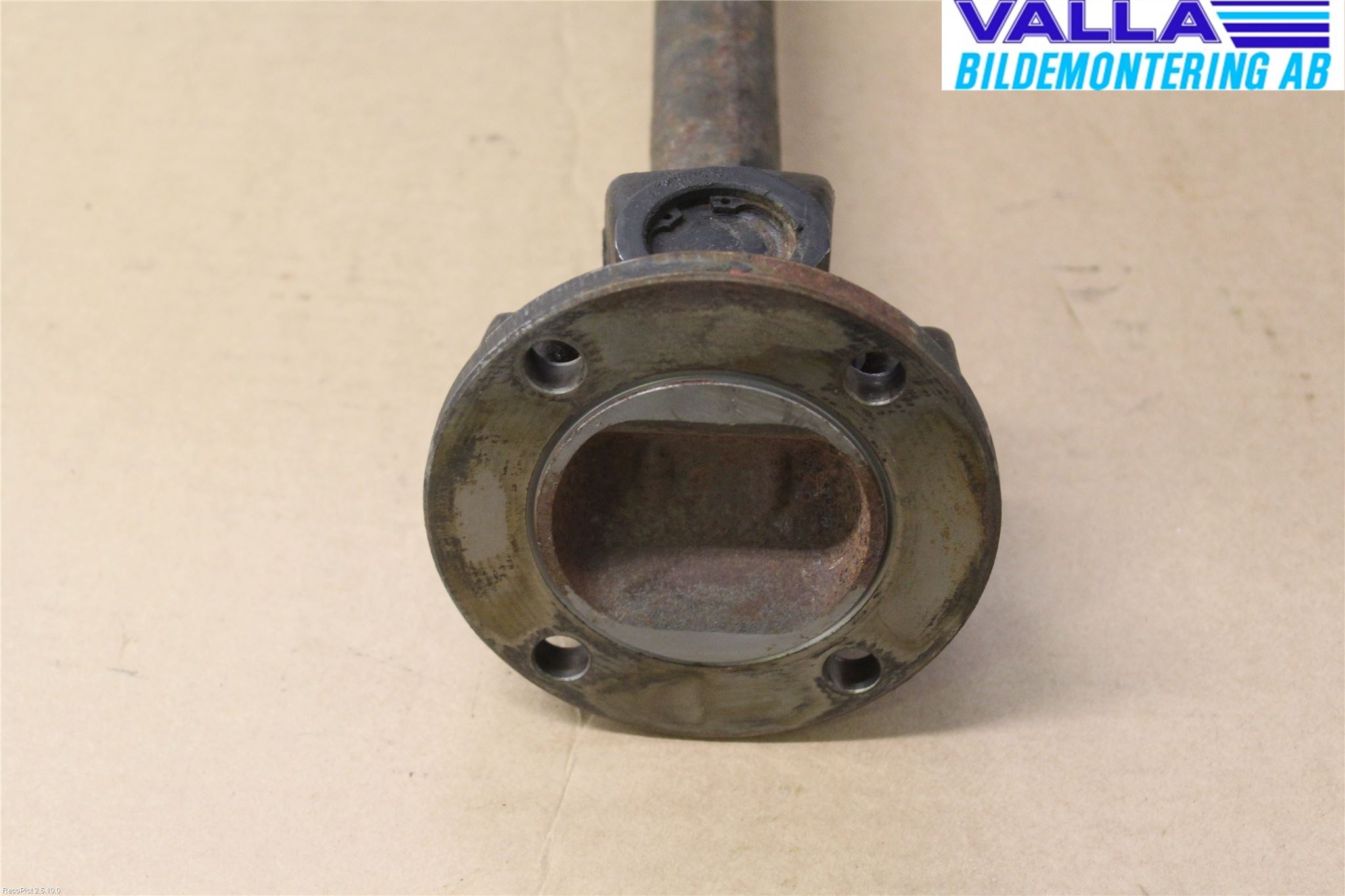 Jaguar XK8/XKR   96-06 Drivaxel Bak Vänster