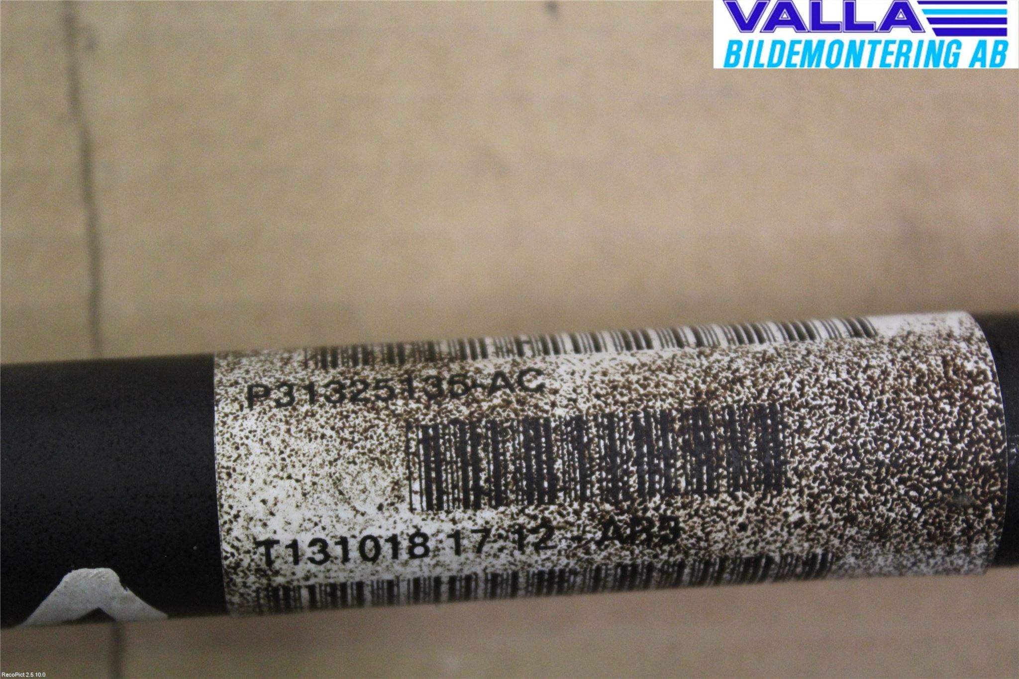 Volvo XC70 14-16 Drivaxel Bak Höger