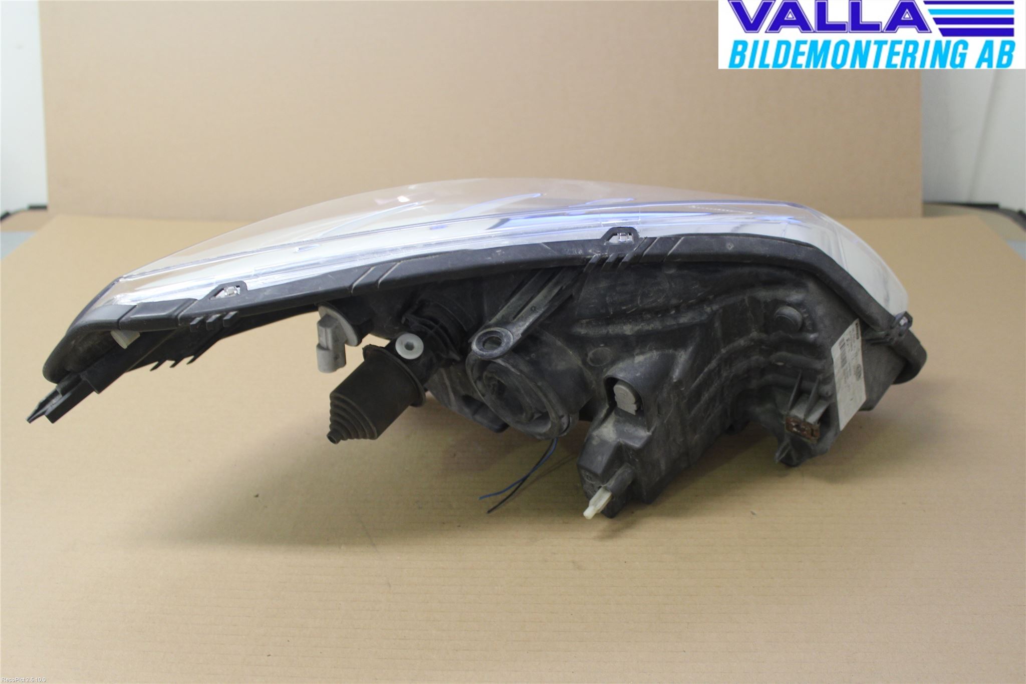 Dacia SANDERO 09-13 Strålkastare Vänster