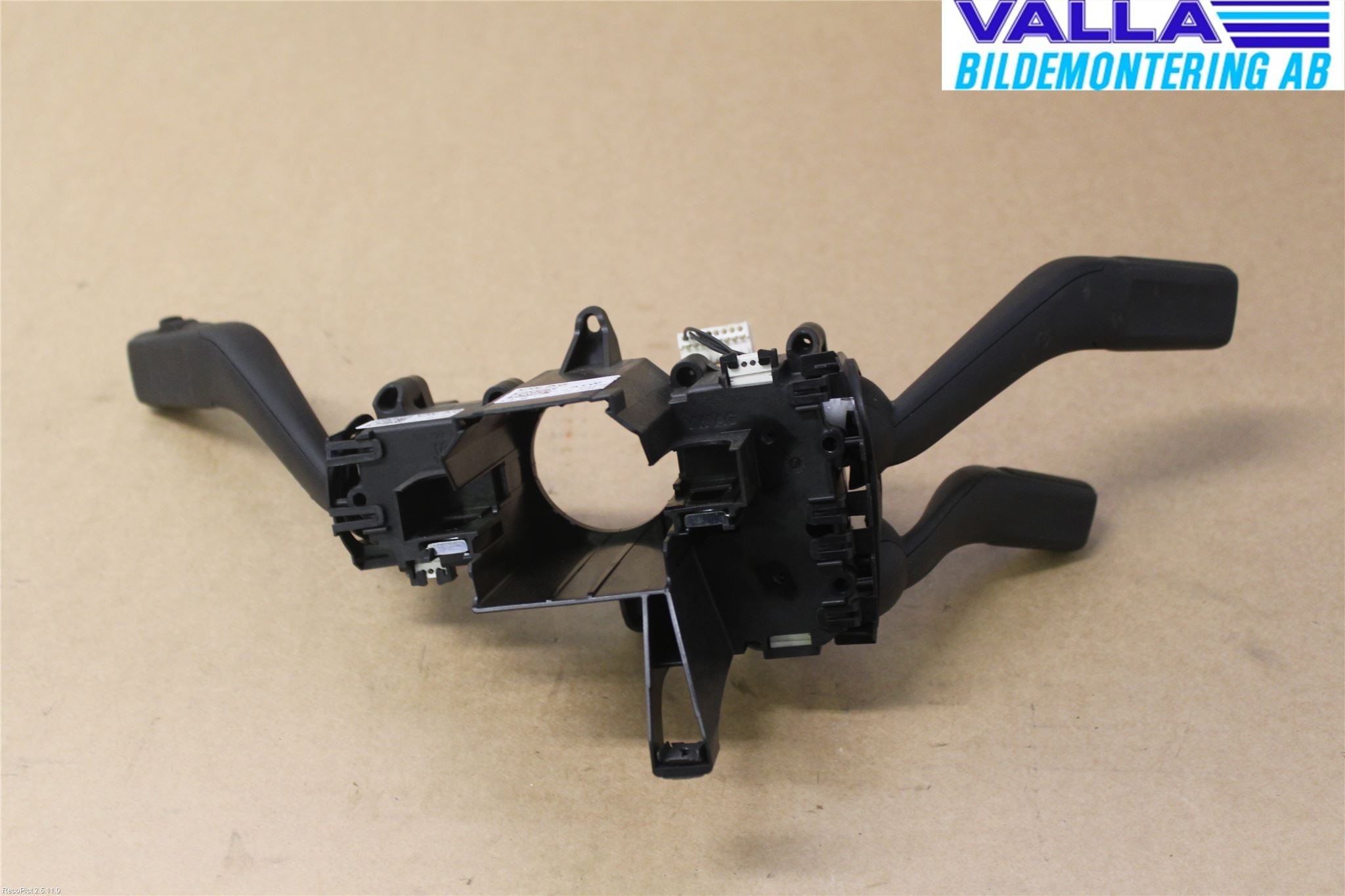 Volkswagen VW PASSAT 11-14 Spakcentral