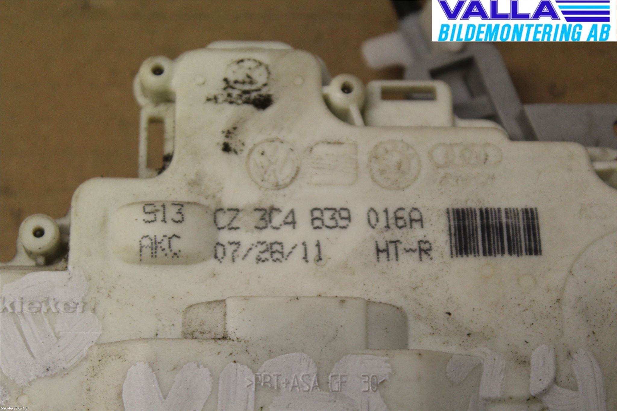 Volkswagen VW PASSAT 11-14 Låskista-Dörrlås