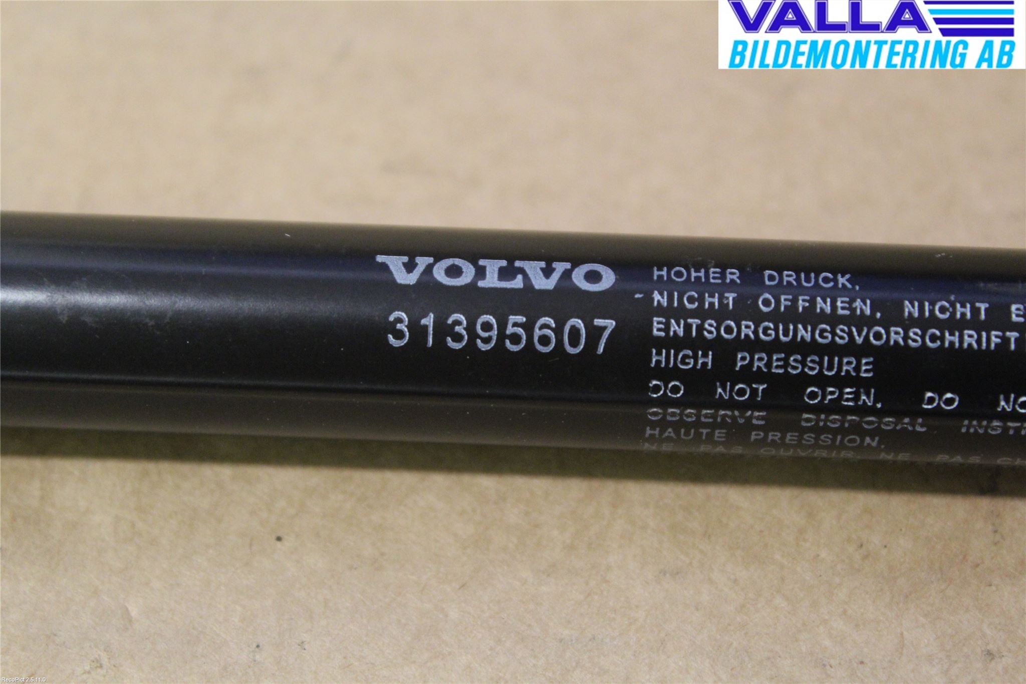 Volvo V40 CROSS COUNTRY 13-19 Gasfjäder Baklucka