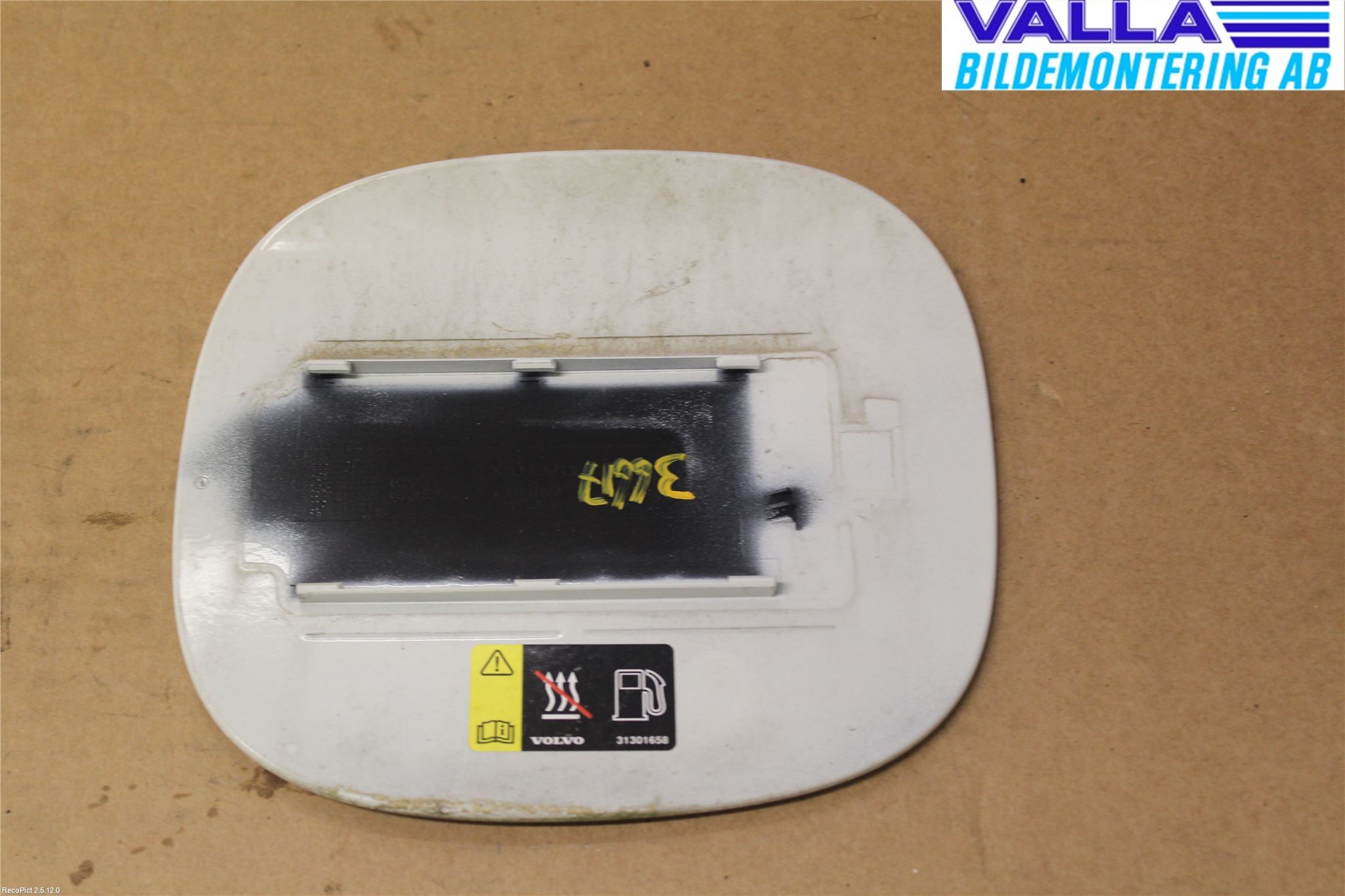 Volvo V60 11-13 Tanklucka