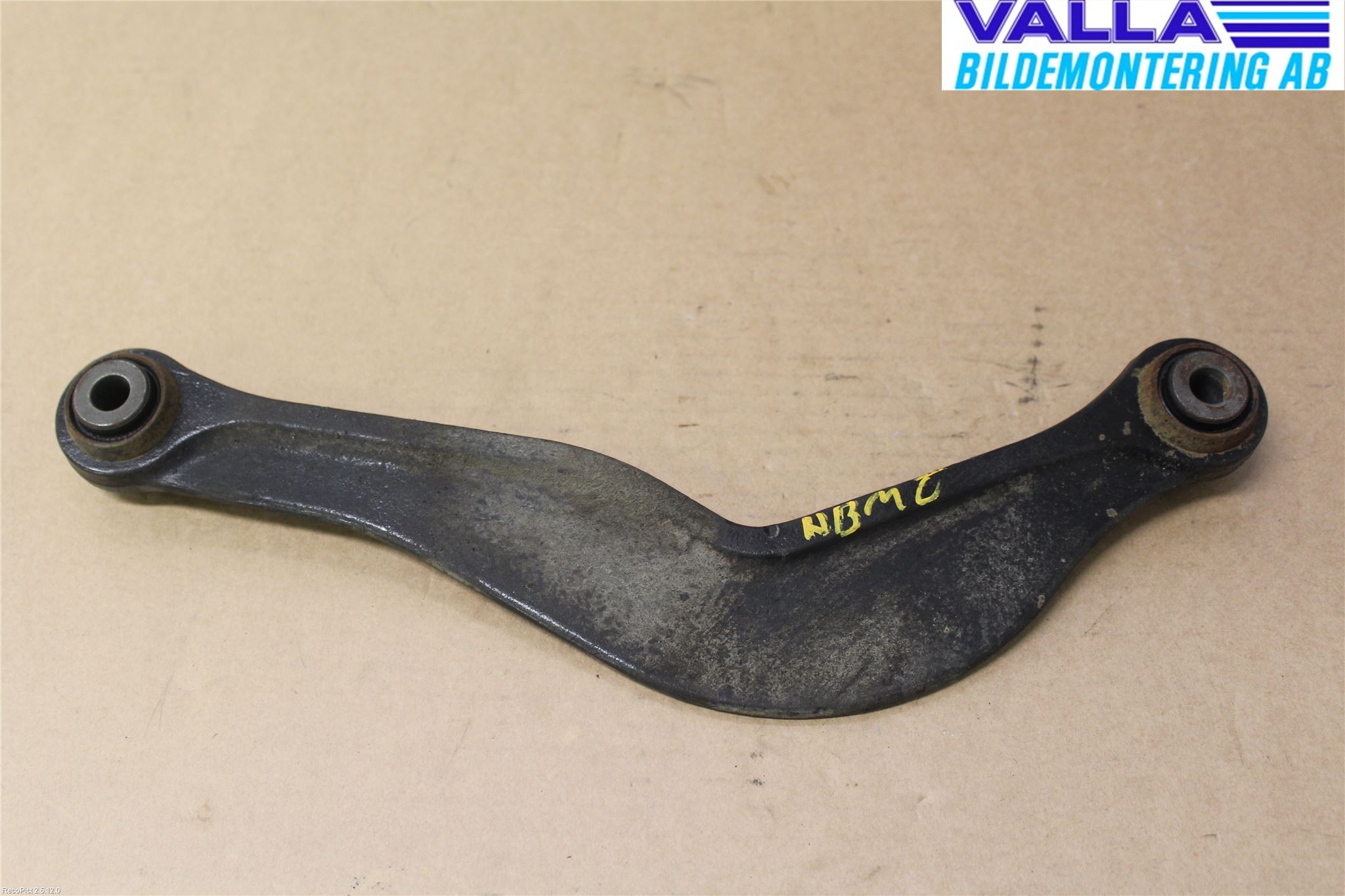 Volvo V60 11-13 Bärarm Bak Övre Höger