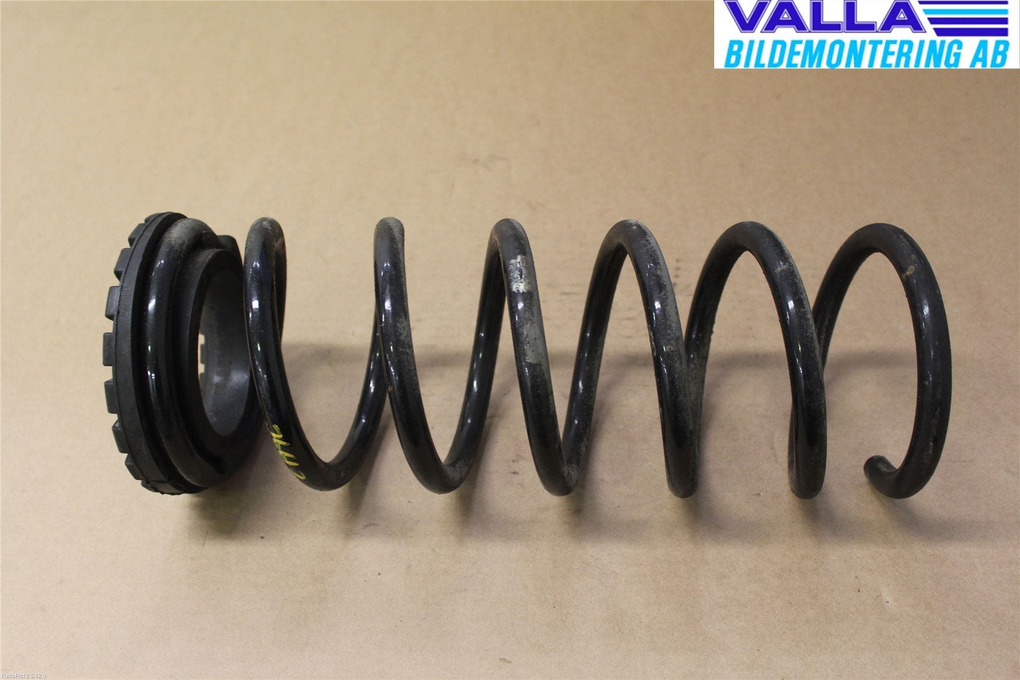 Volvo V60 11-13 Fjäder Bak