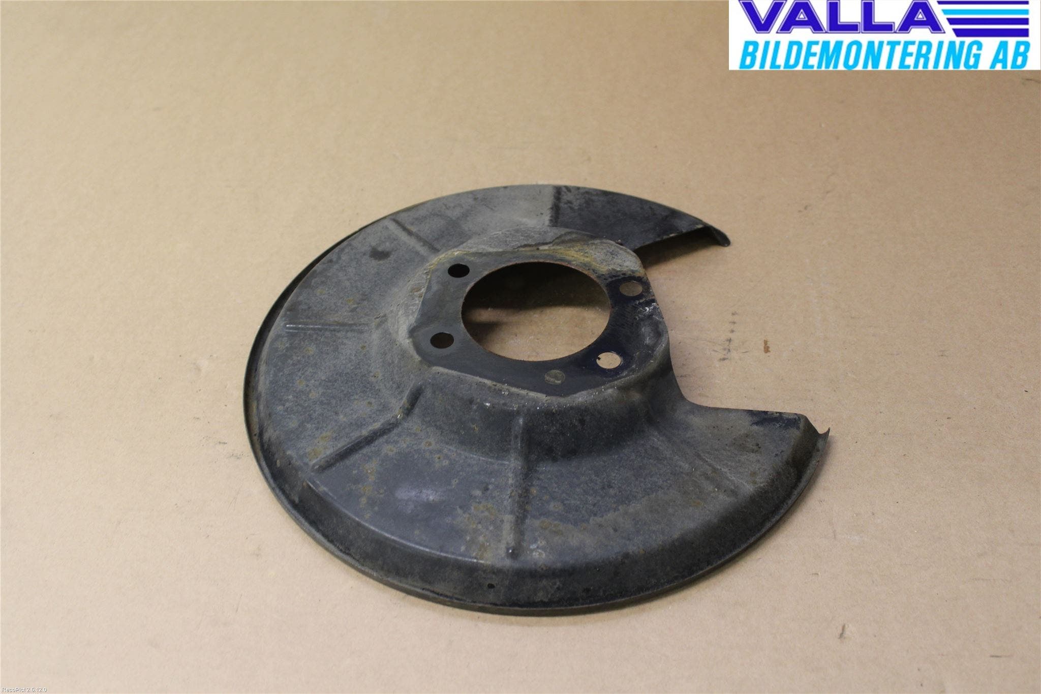 Volvo V60 11-13 Bromssköld Bak