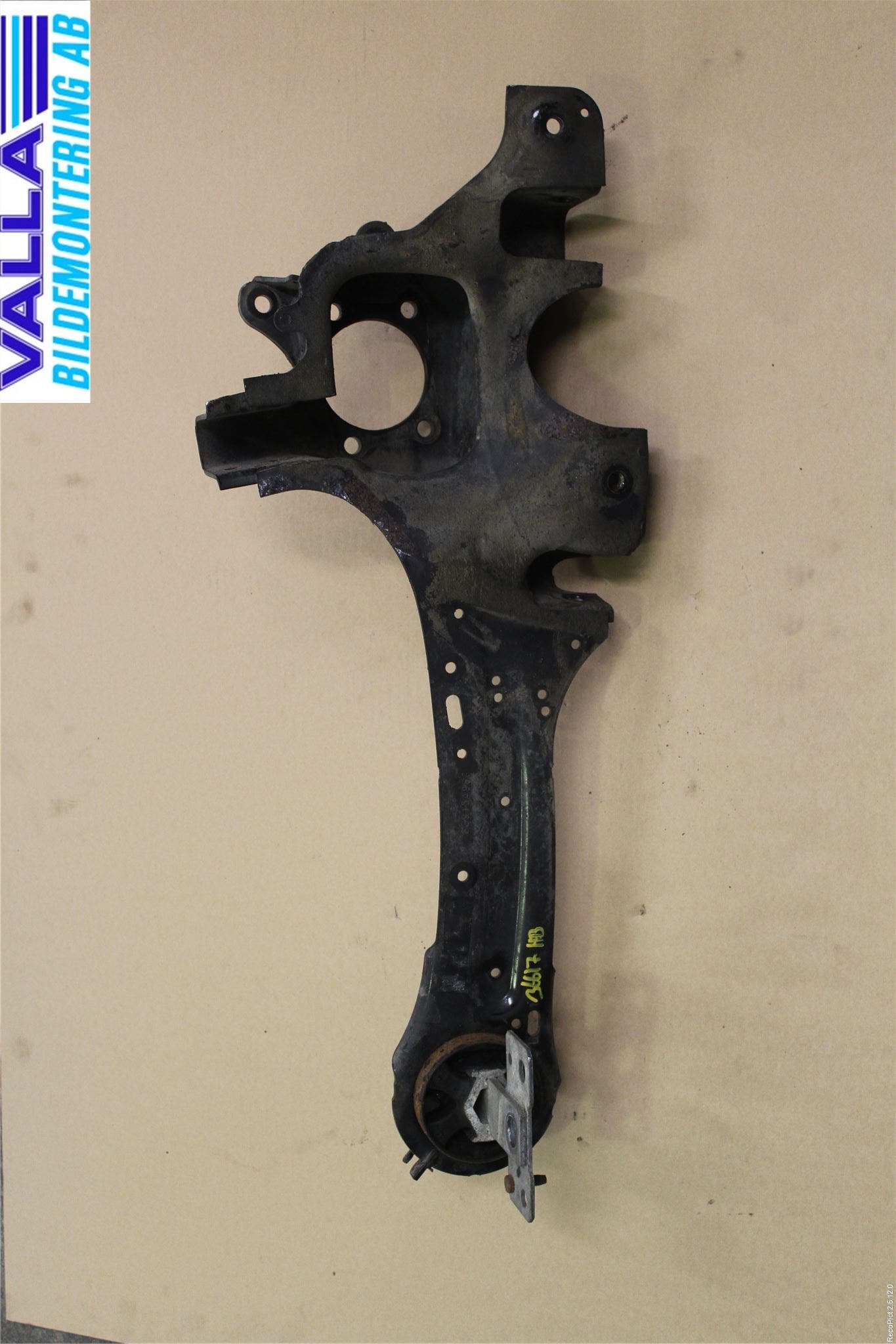 Volvo V60 11-13 Bärarm Bak Höger