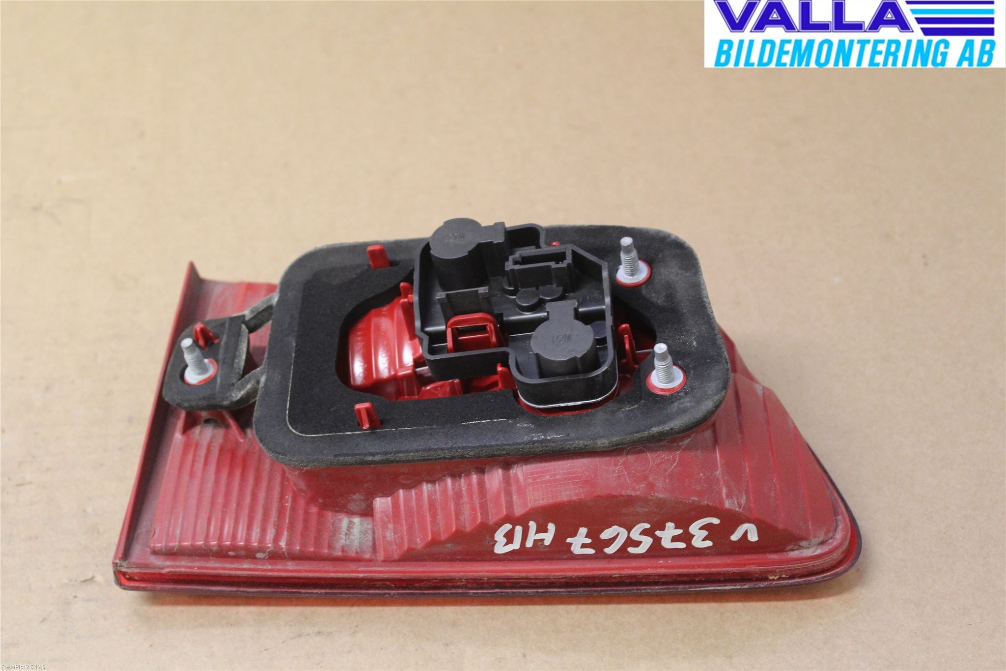 Saab 9-5     06-10 Bakljus Lucka Hö