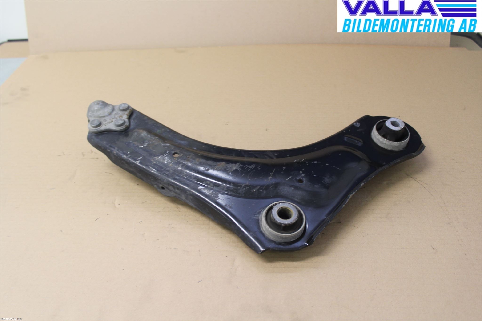 Renault MEGANE III 09-15 Bärarm Fram Undre Vä