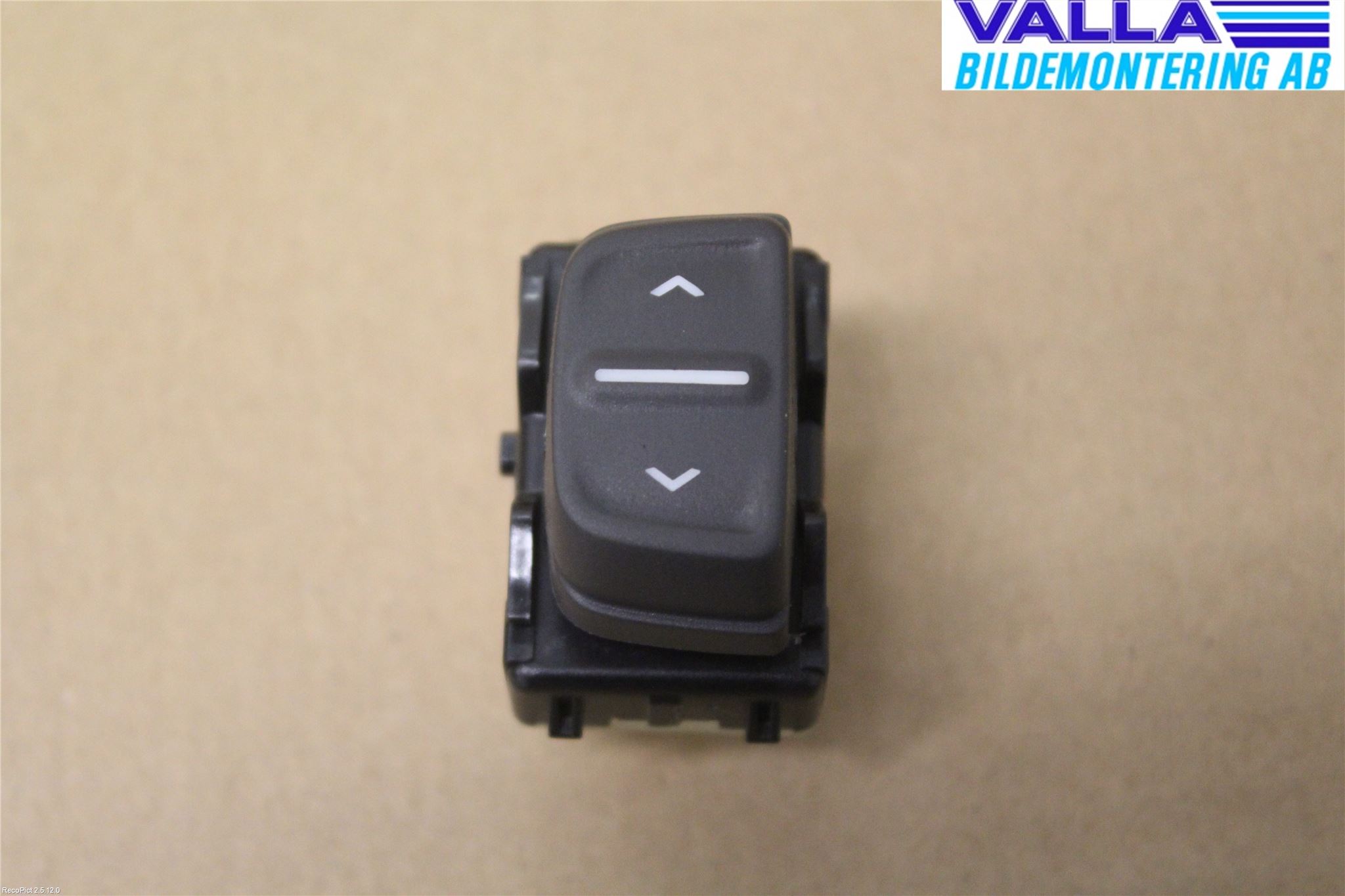 Dacia SANDERO/STEPWAY 13-20 Strömställare Elhiss