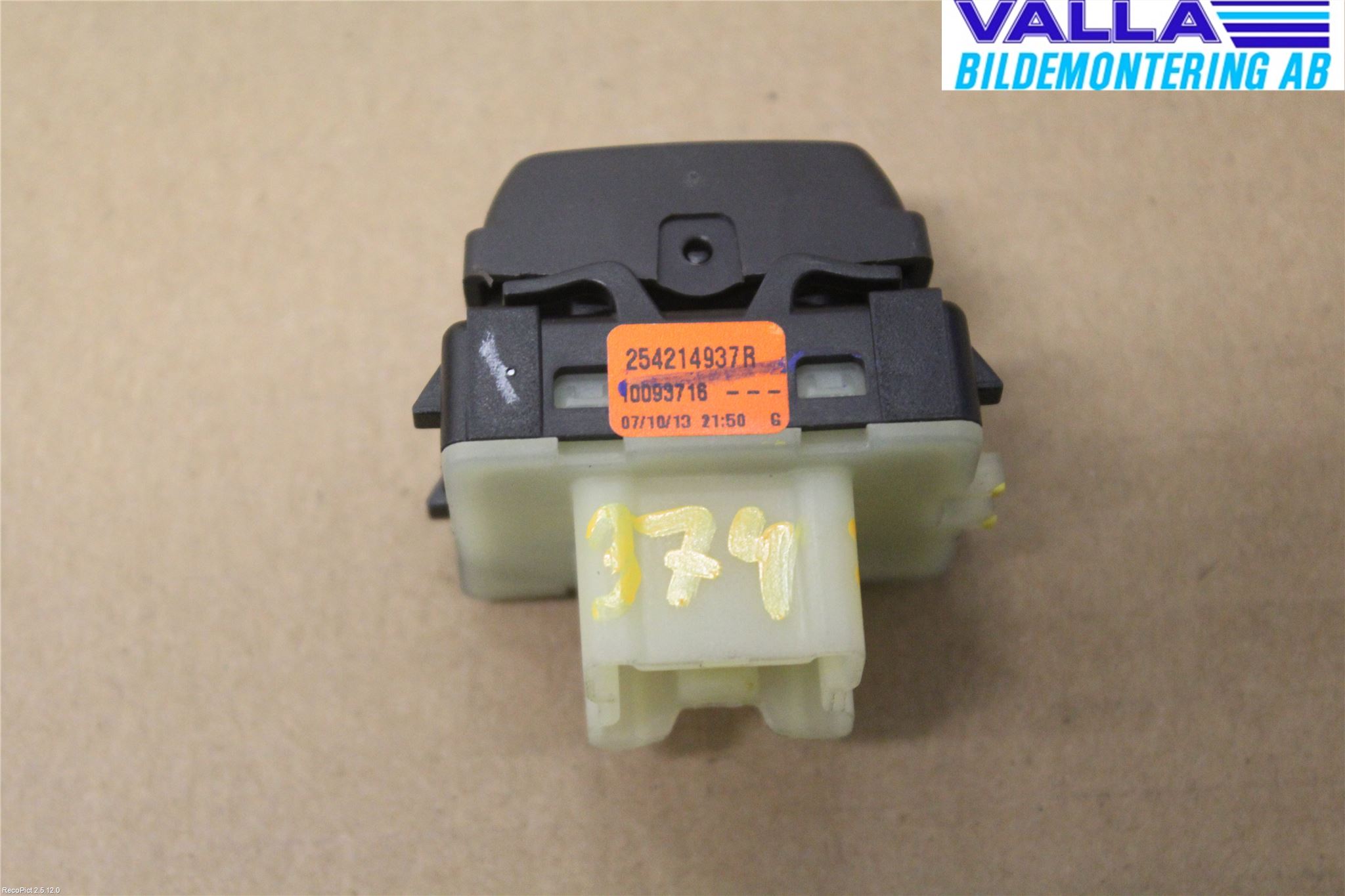 Dacia SANDERO/STEPWAY 13-20 Strömställare Elhiss