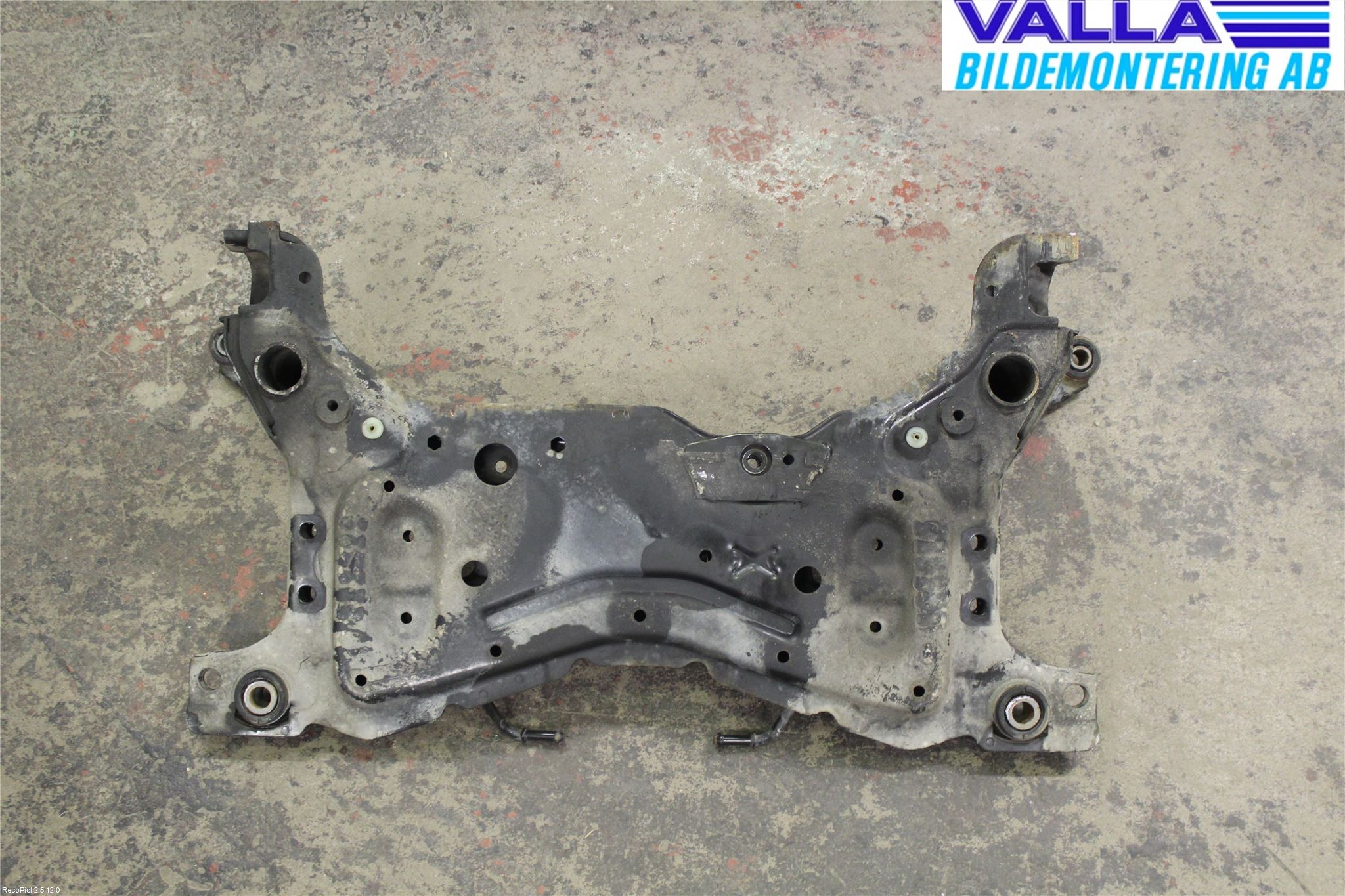 Volvo C30 07-10 Framvagnsbalk