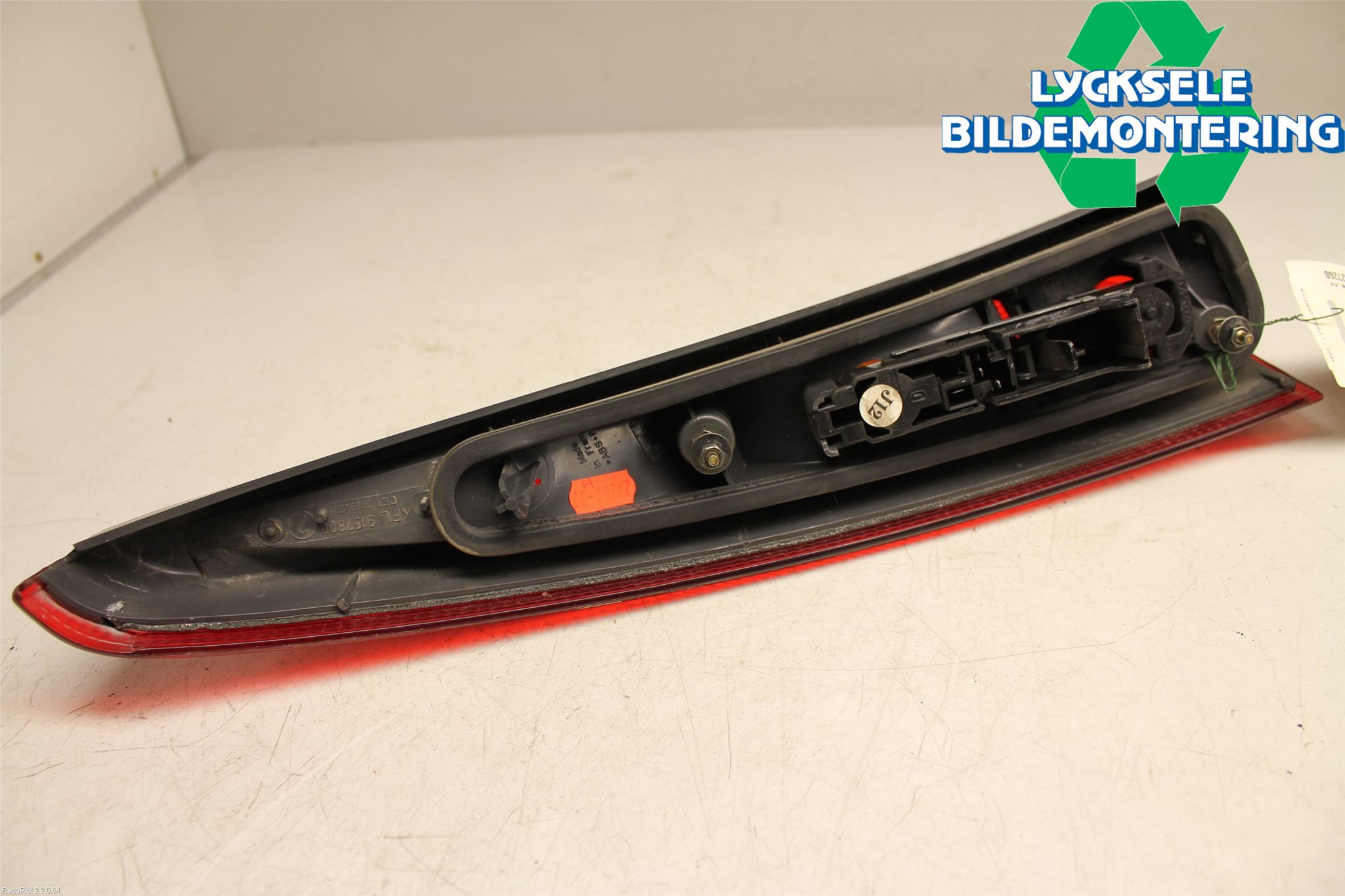 Volvo S70/V70/XC  97-00 Bakljus Höger