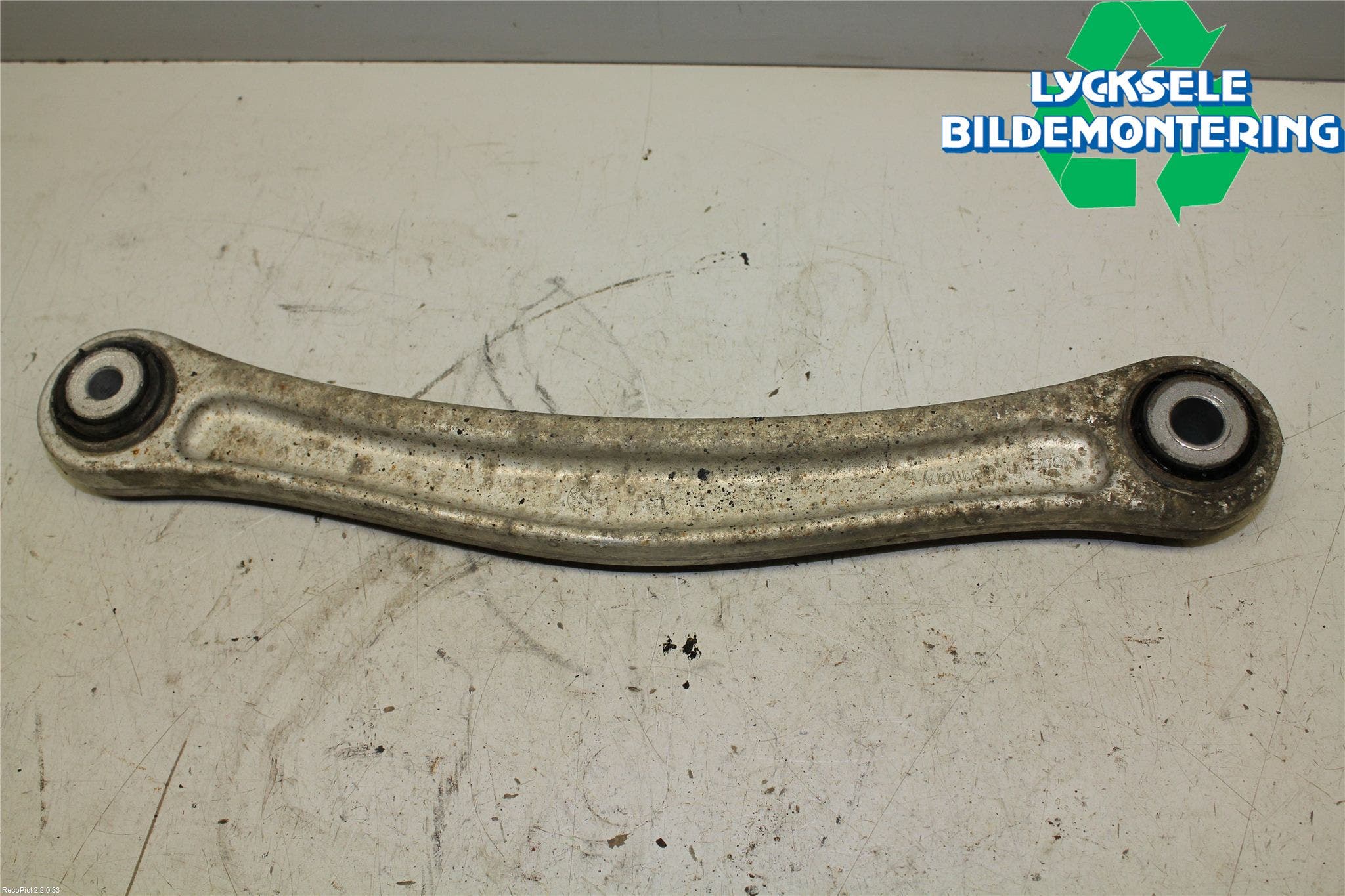 Audi Q7/SQ7 Bärarm Bak Övre Höger