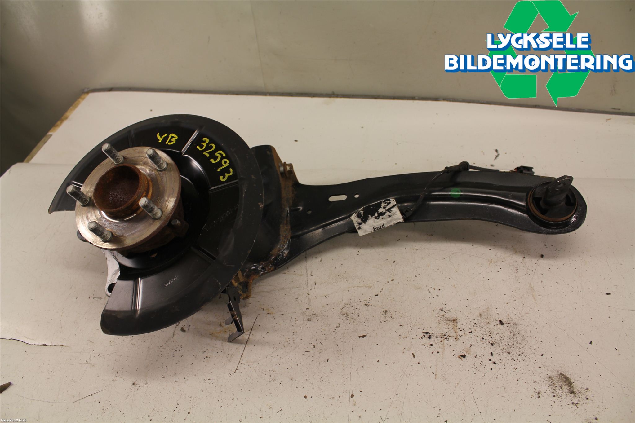 Ford FOCUS 08-11 Hjullagerhus-Spindel Vä B
