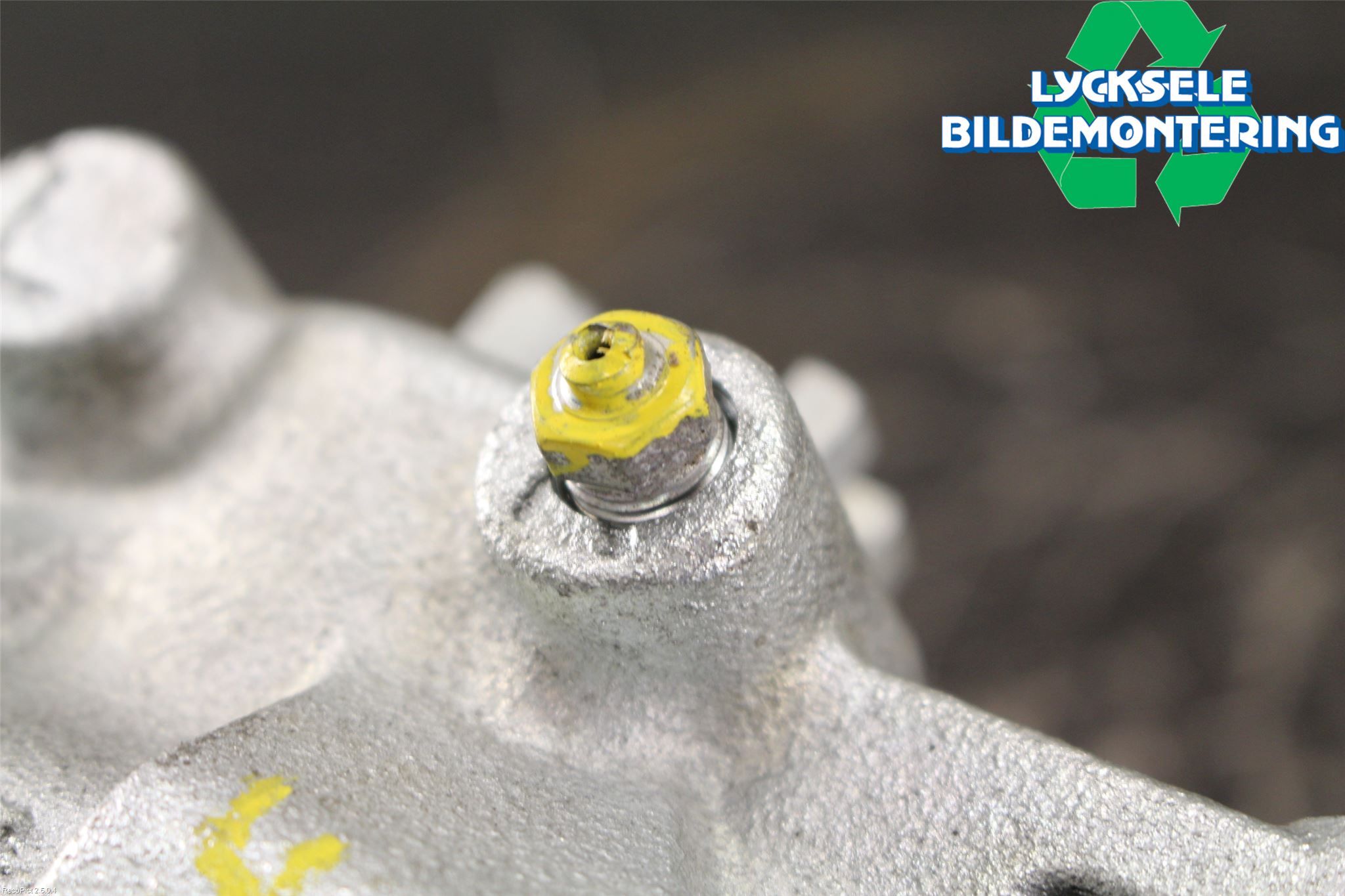 Suzuki SWIFT 11-16 Bromsok Fram Vänster