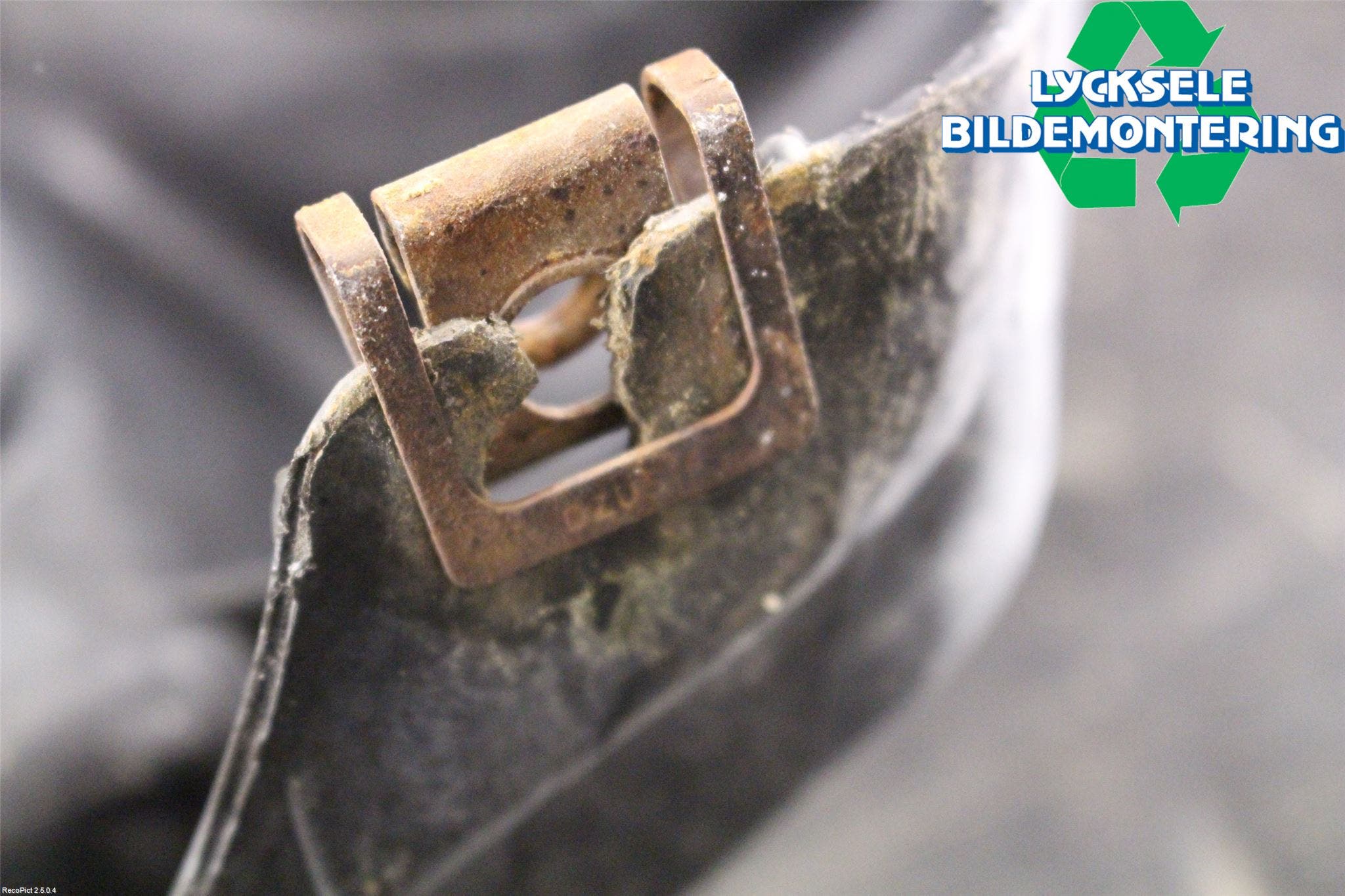 Audi A4/S4 94-99 Frontplåt