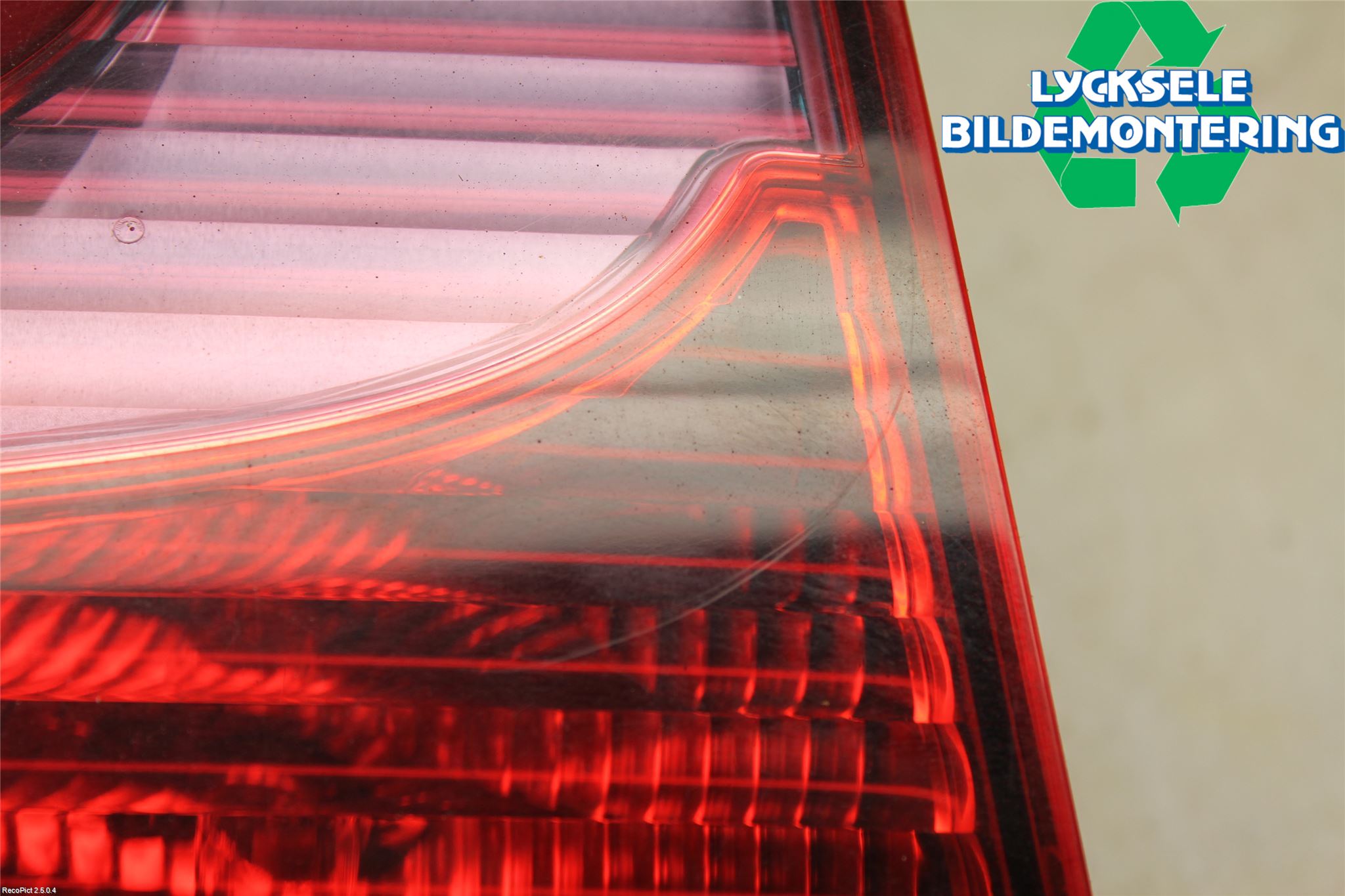 Citroen C5     05-08 Bakljus Lucka Vä