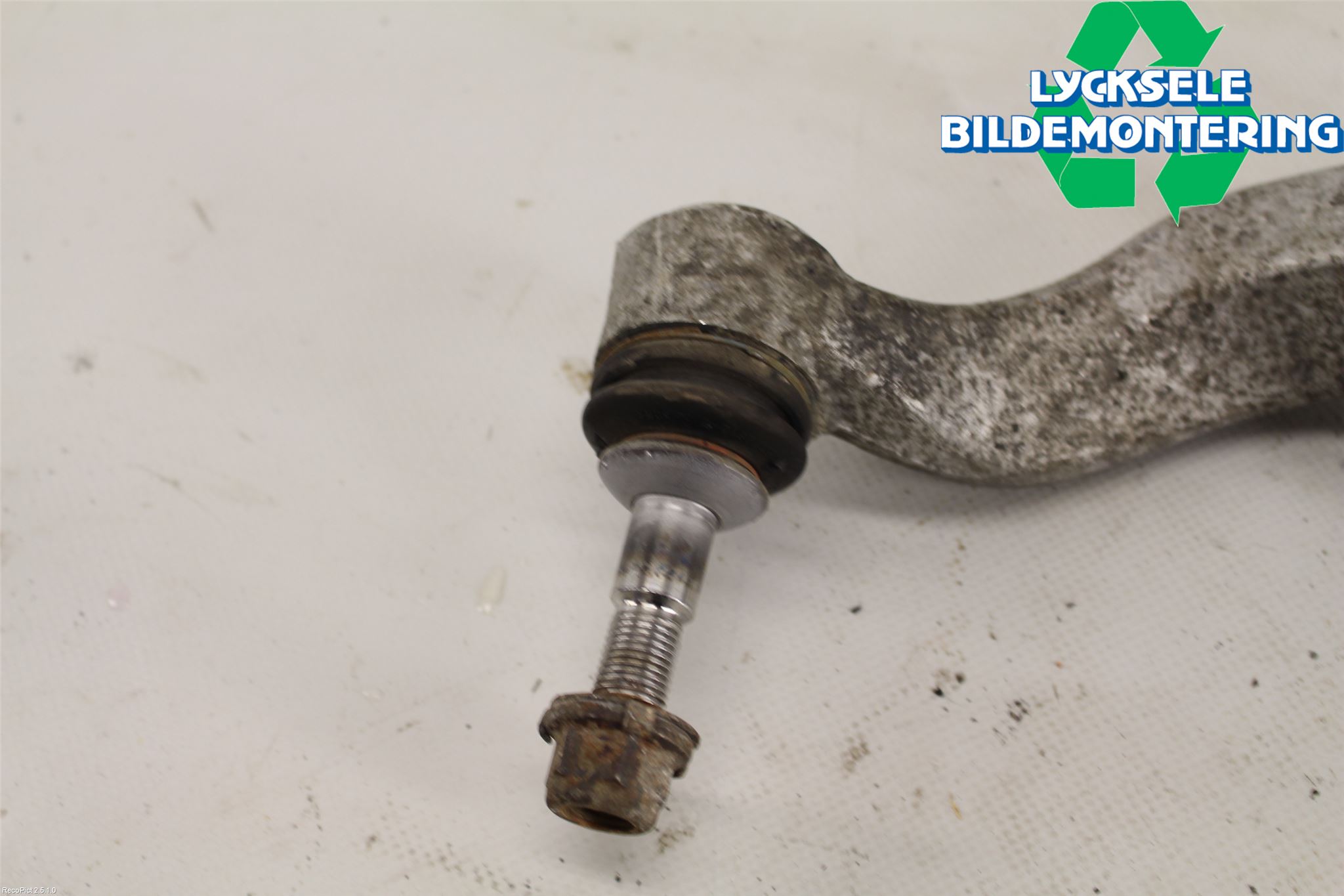 BMW 5 E60/61 Sed/Tou 02-10 Bärarm Fram Undre Hö