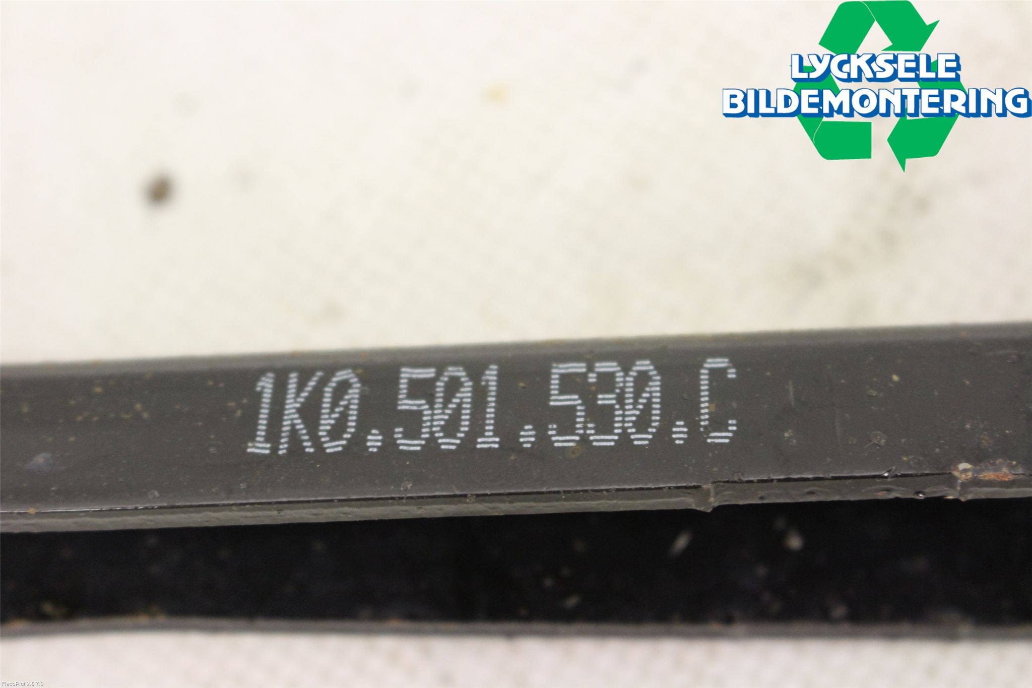 Volkswagen VW PASSAT 11-14 Bärarm Bak Höger