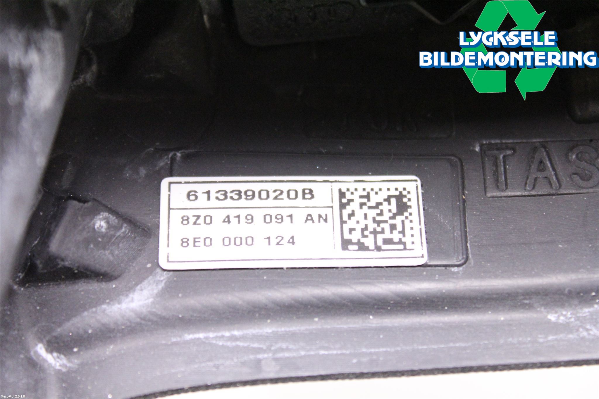 Audi A6/S6     97-05 Ratt