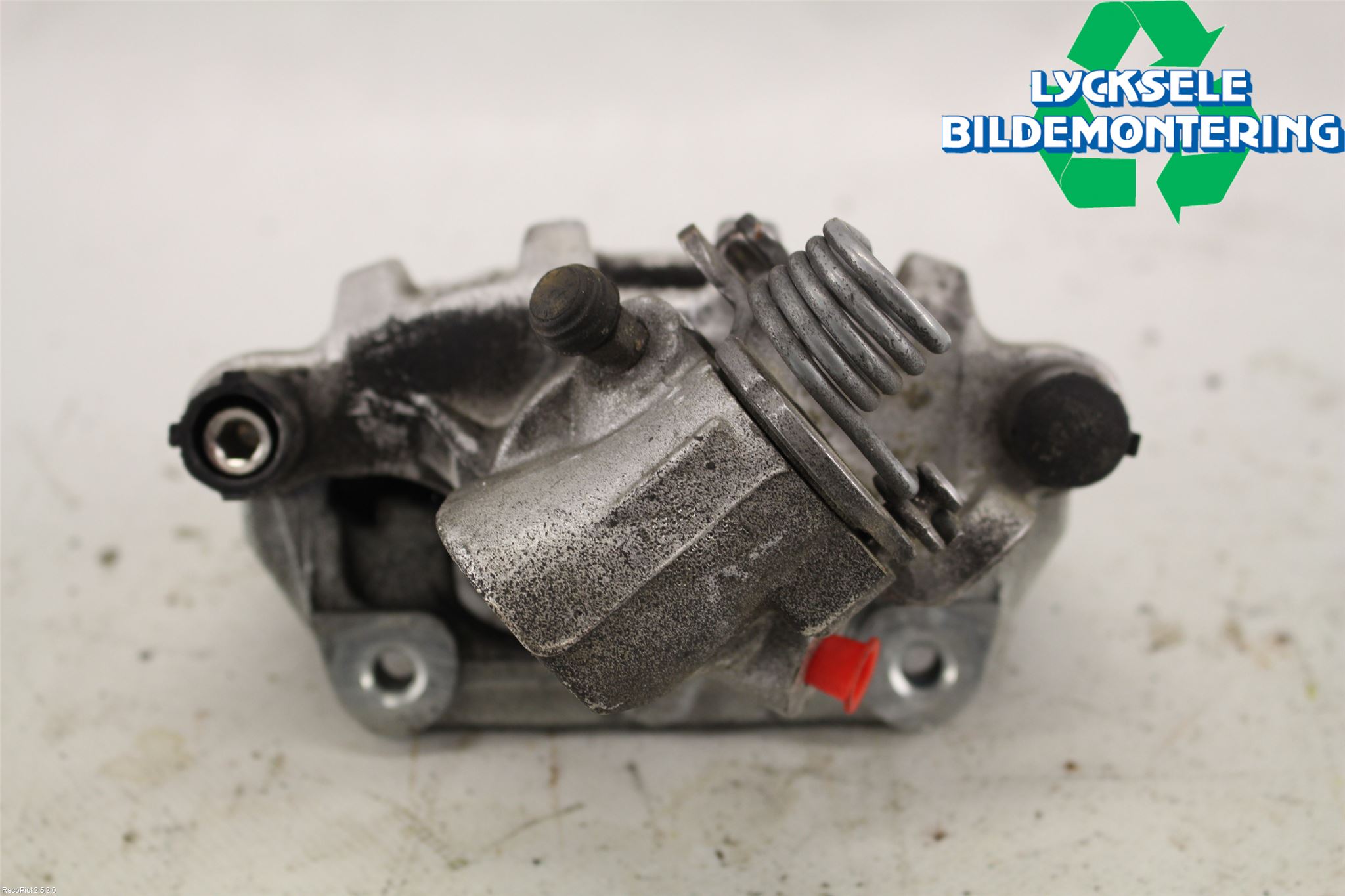 Volvo V40 12-19 Bromsok Bak Vänster