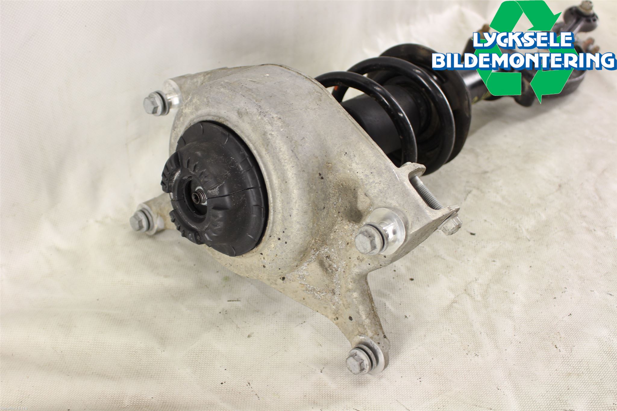 Audi A4 12-15 Fjäderben Fram Höger