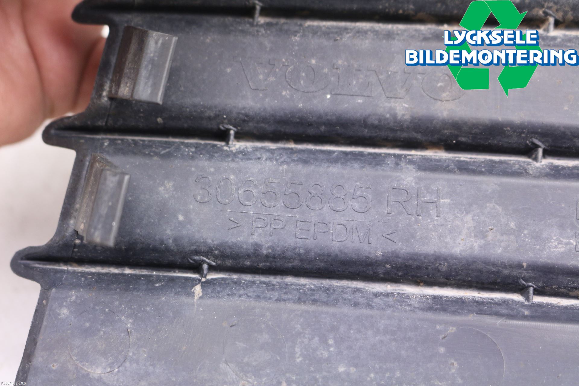 Volvo V50 04-07 Dimljussarg Fram