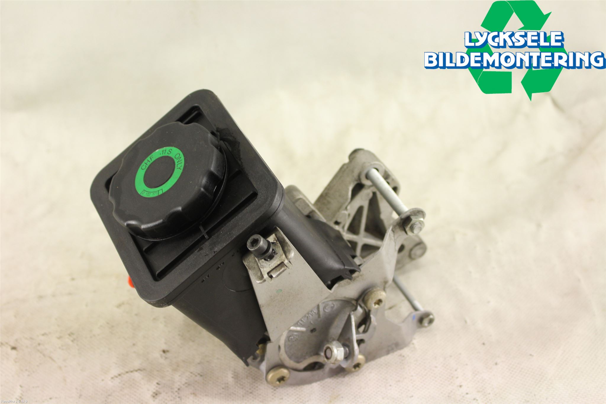 BMW 3 E46      98-05 Styrservopump