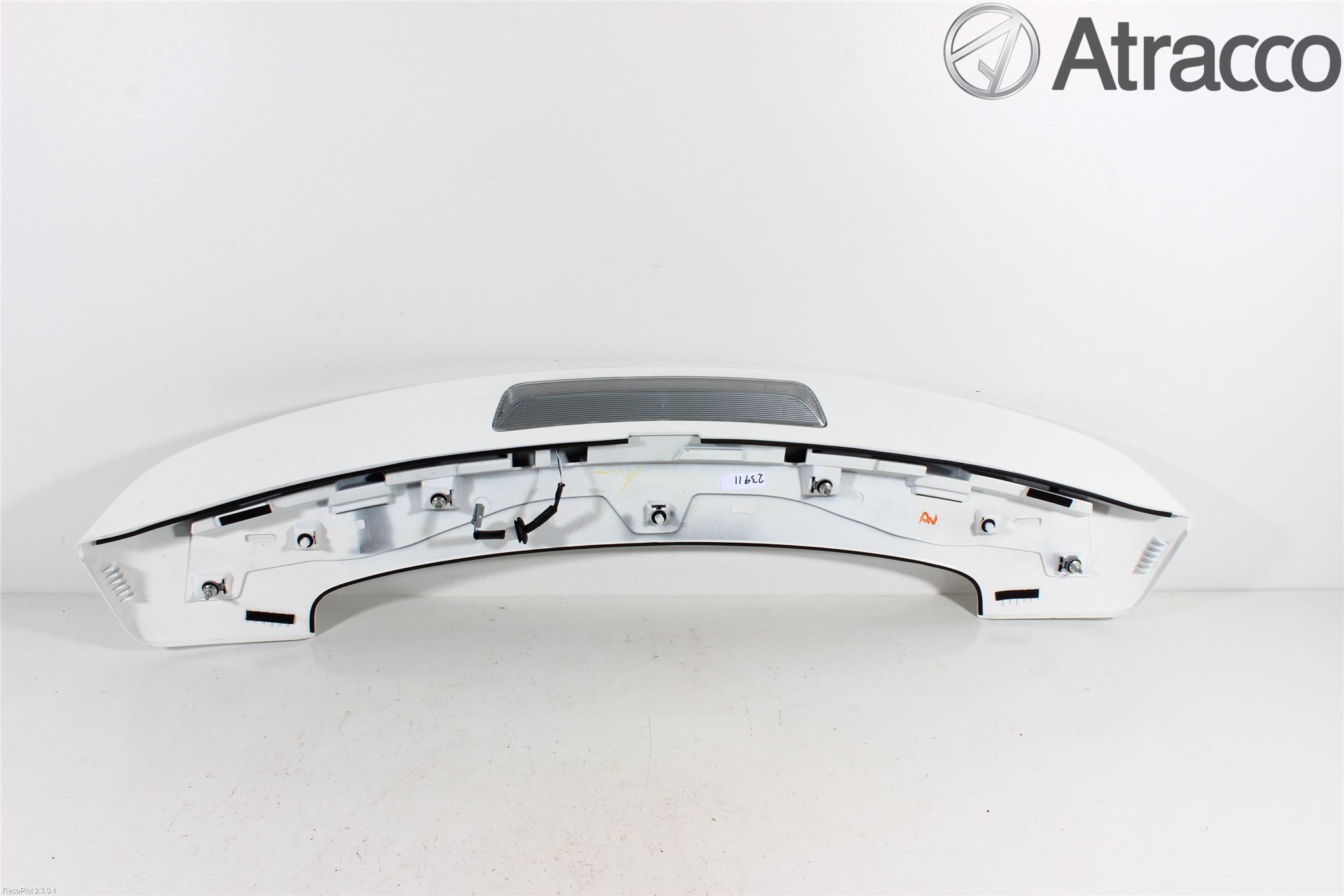 Toyota AVENSIS 09-15 Spoiler Baklucka