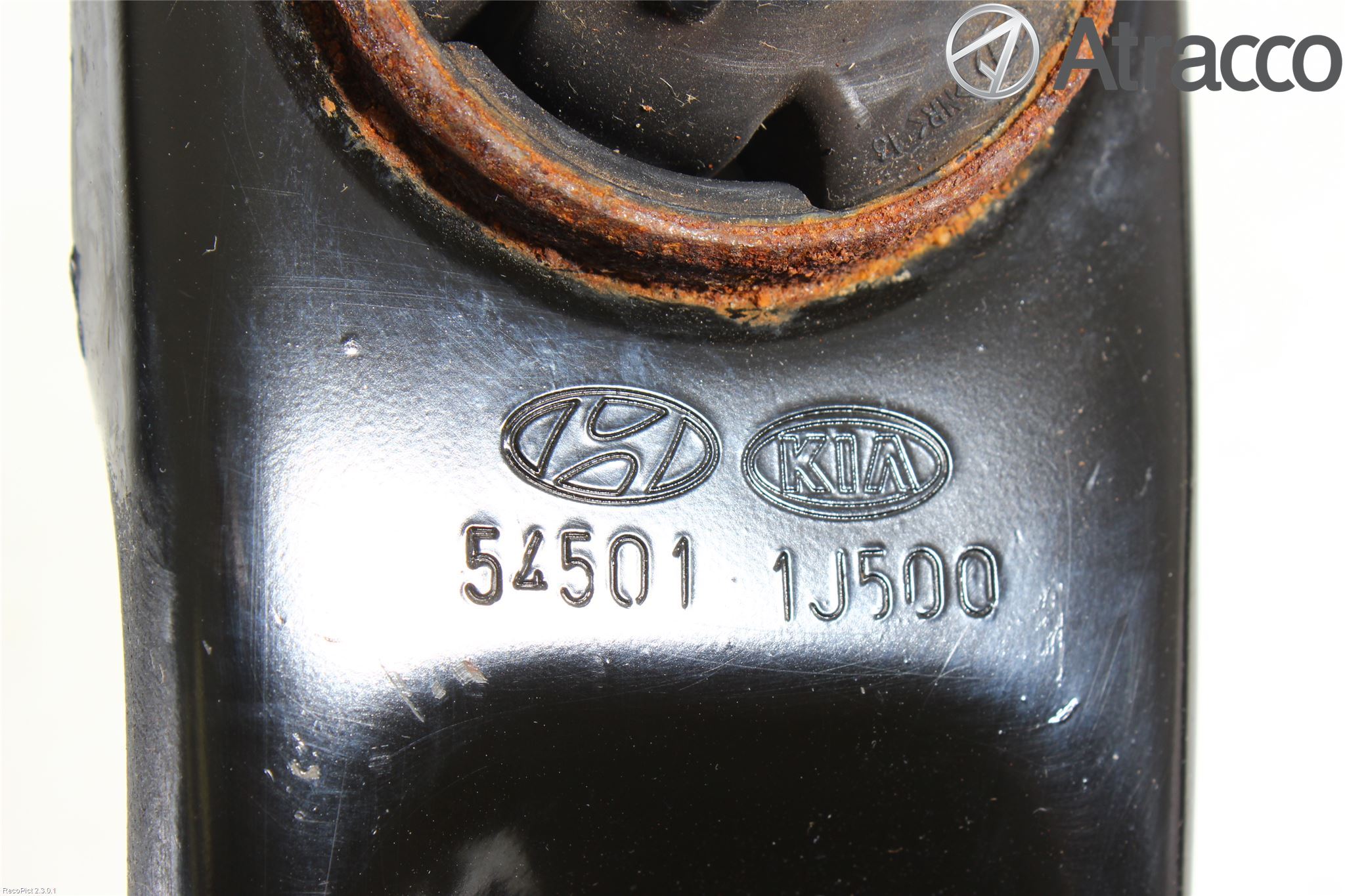 Hyundai i20 PB 09-14 Bärarm Fram Undre Hö