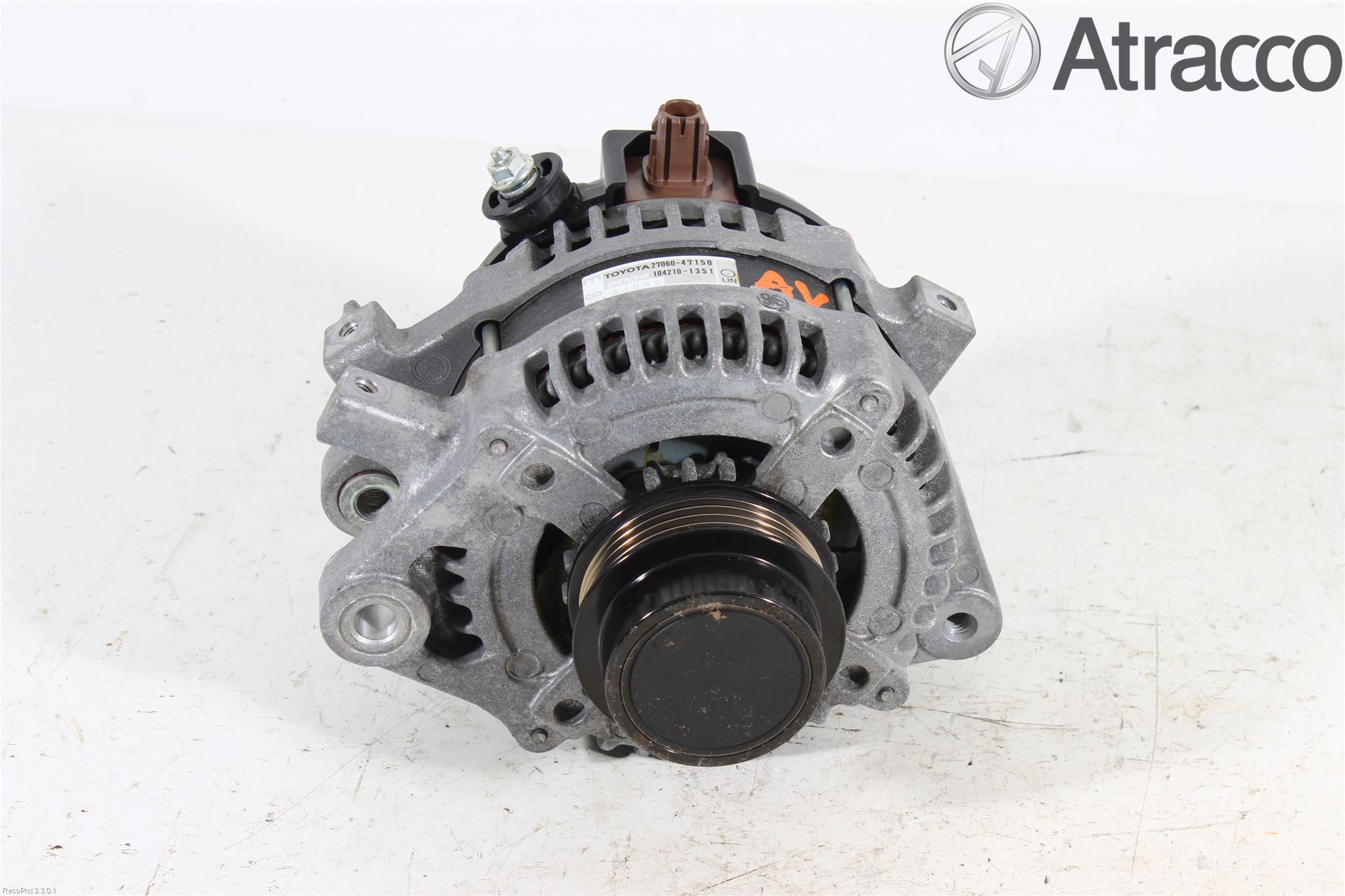 Toyota VERSO-S 11-16 Generator