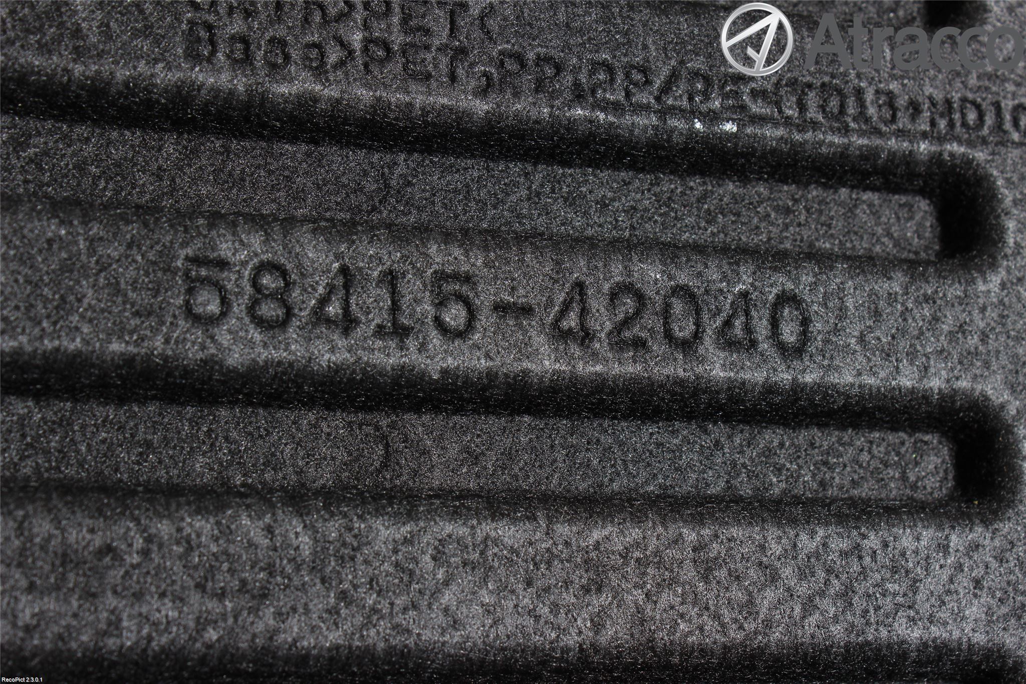 Toyota RAV4 13-18 Inrbagagerumklädsel-Golv
