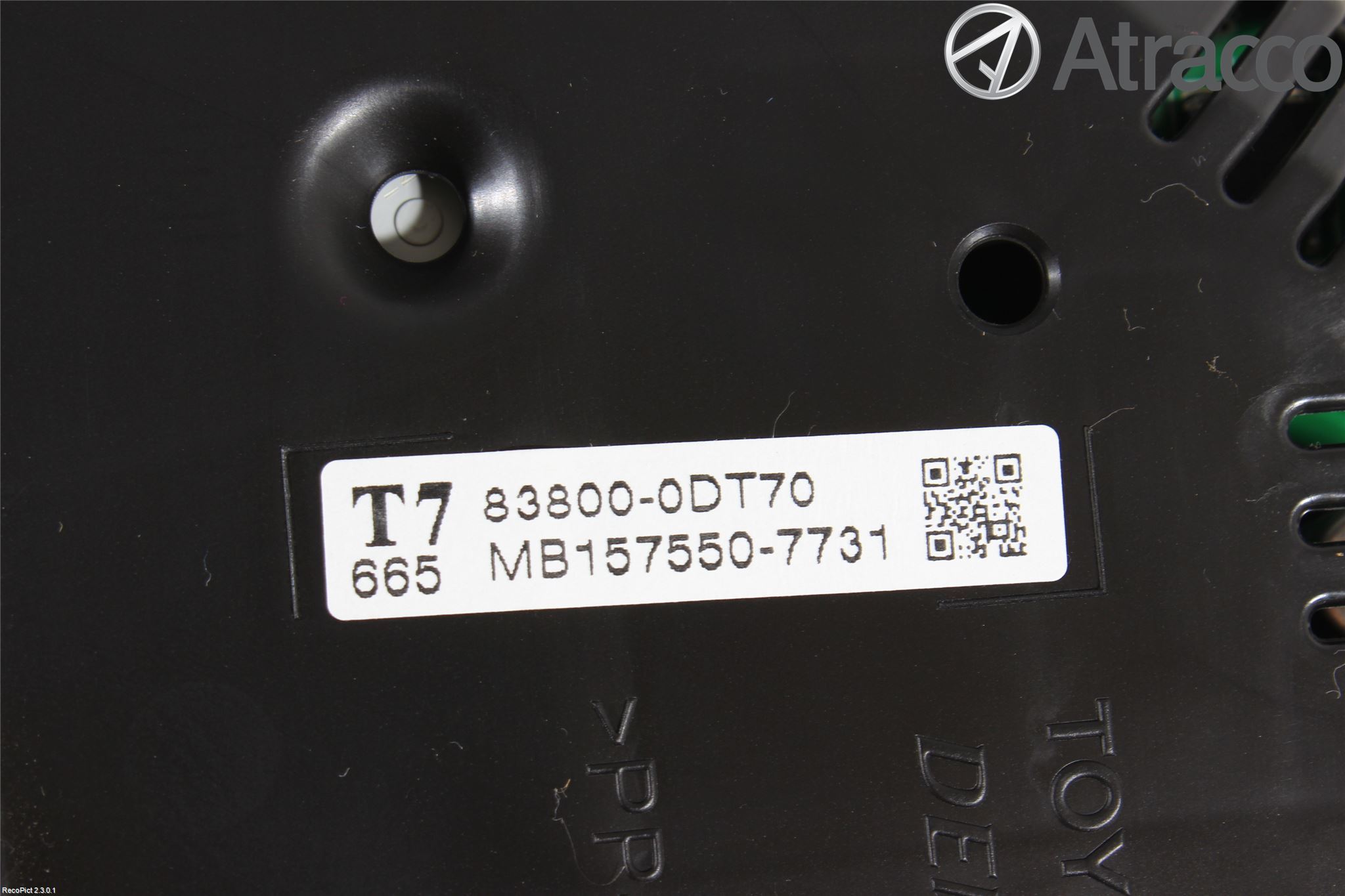 Toyota YARIS XP130 12-14 Instrument Komb