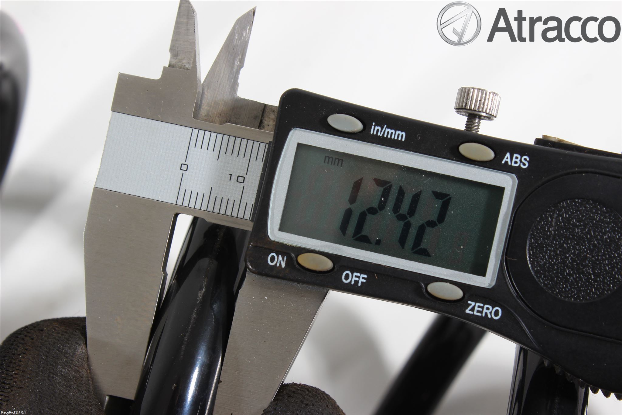 Toyota AURIS 13-19 Fjäder Bak